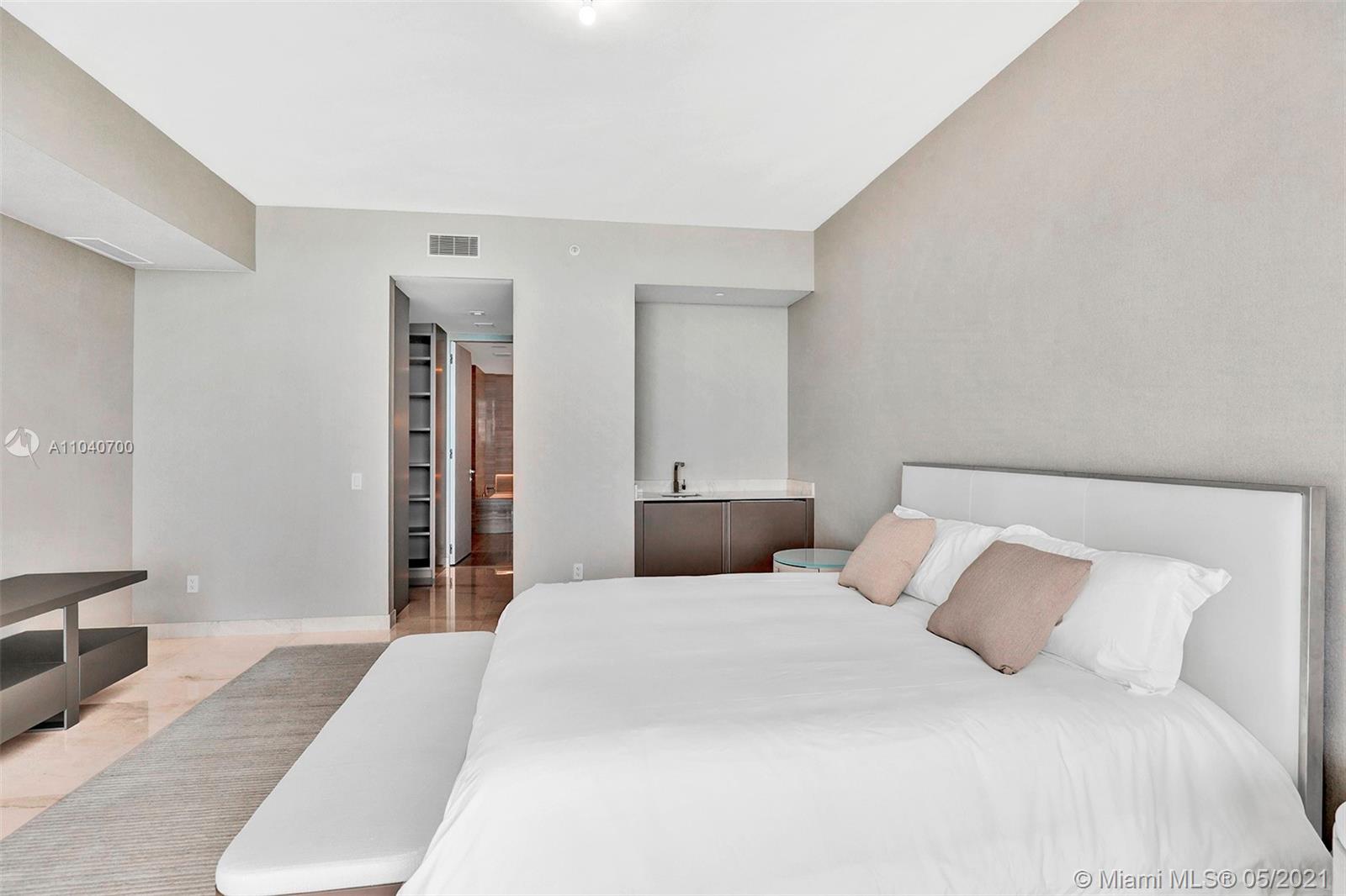 18975 COLLINS CONDO - Residential