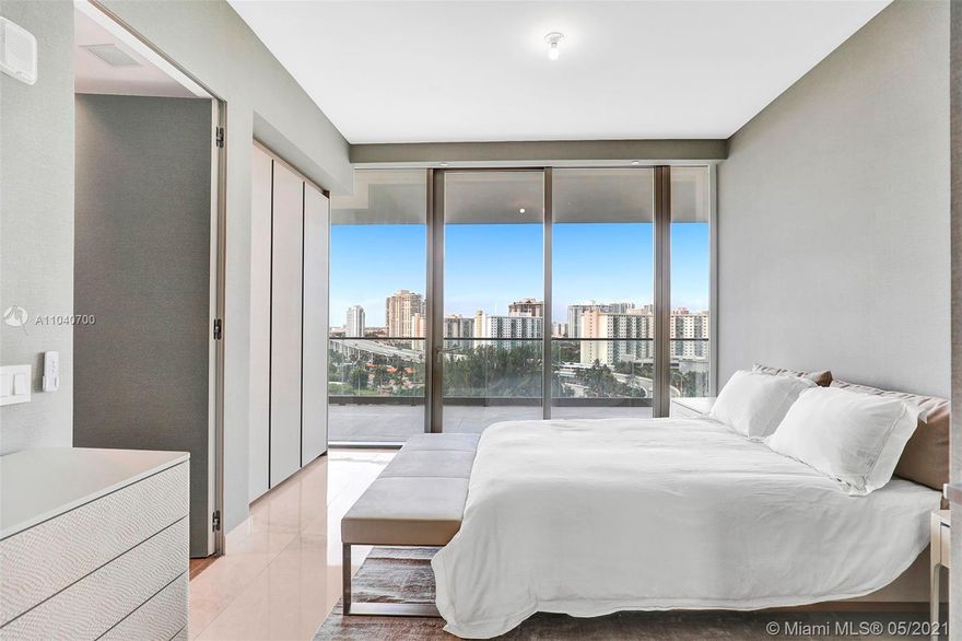 LOOK NO FURTHER. STUNNING PROPERTY READY TO WELCOME A NEW HOME OWNER TO ENJOY MODERN DESIGN LIVING WITH AMAZING VIEWS. BRAND DETAILS. Call to schedule your private tour.