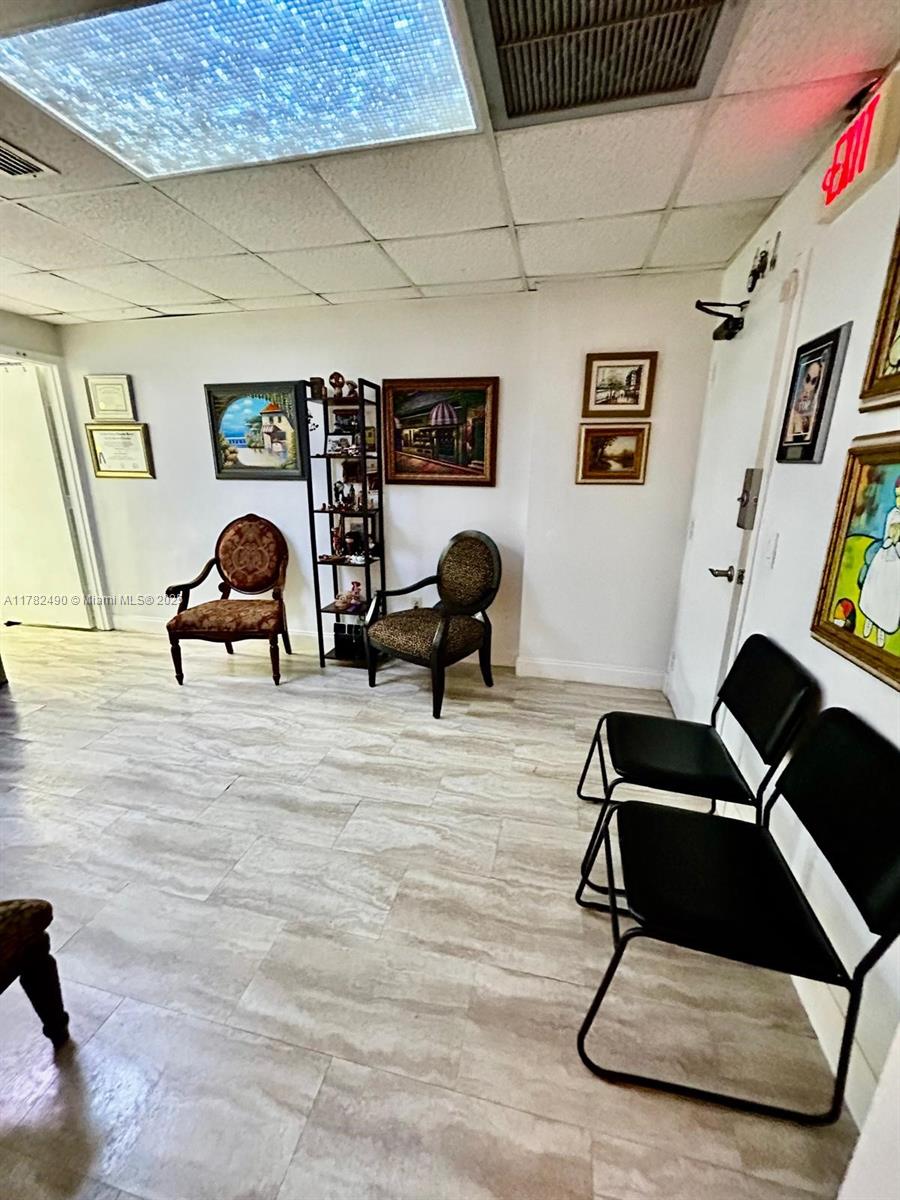 8080 W Flagler St Suite3f, Miami, FL, 33144/$2,669 3 8080 W Flagler St Suite3f