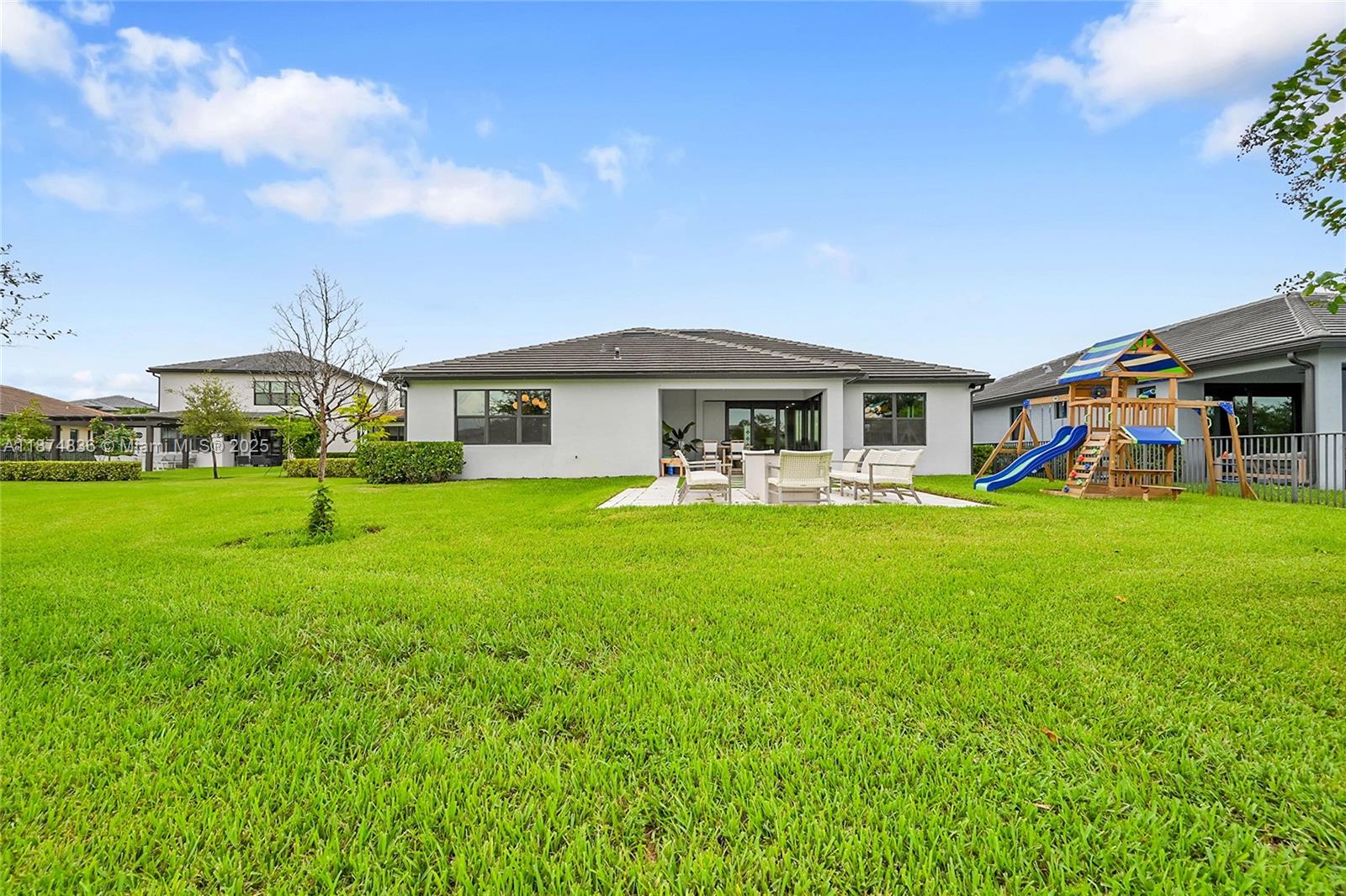 OAK TREE PROPERTY REDEVEL - Residential