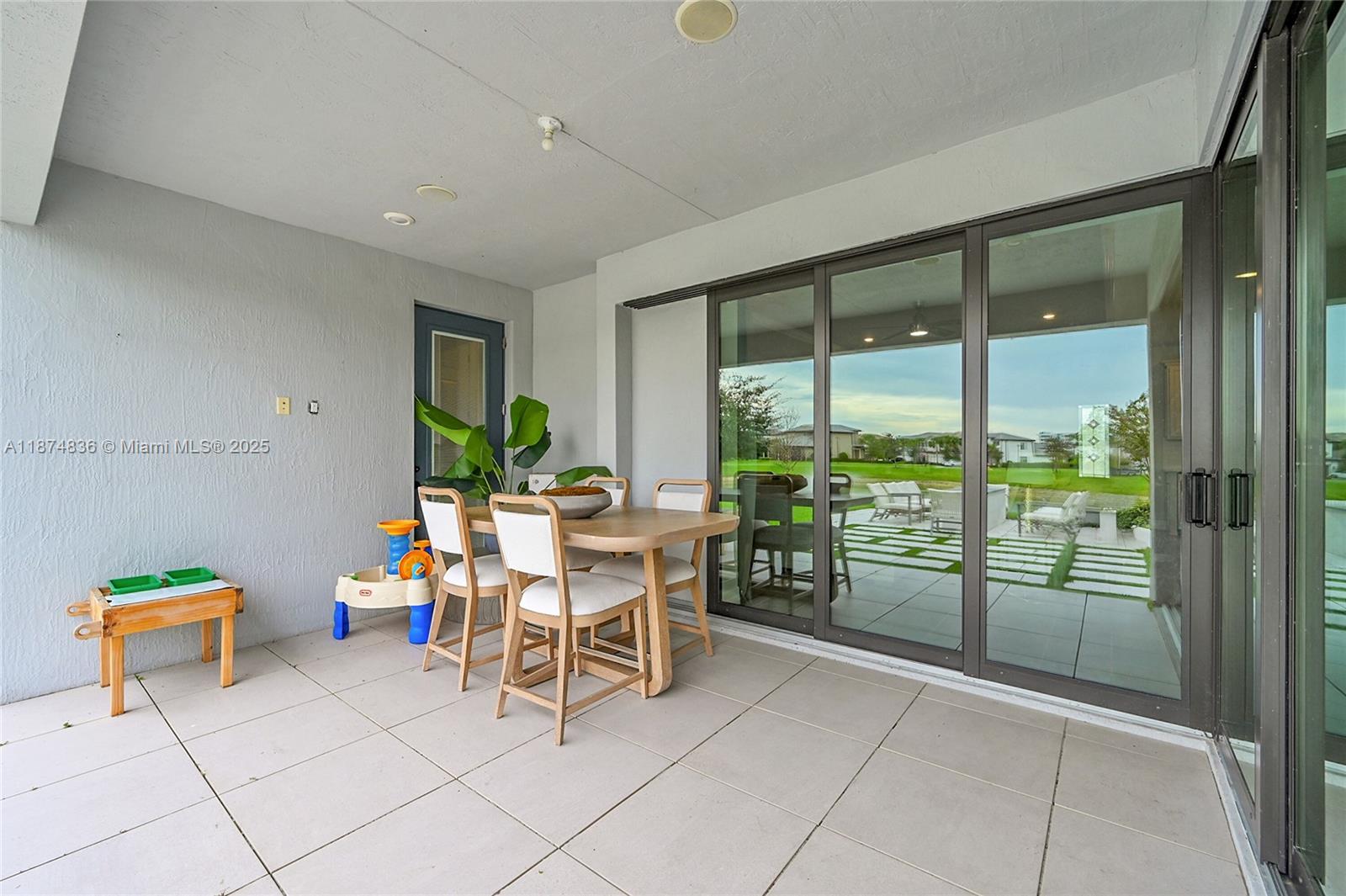 OAK TREE PROPERTY REDEVEL - Residential