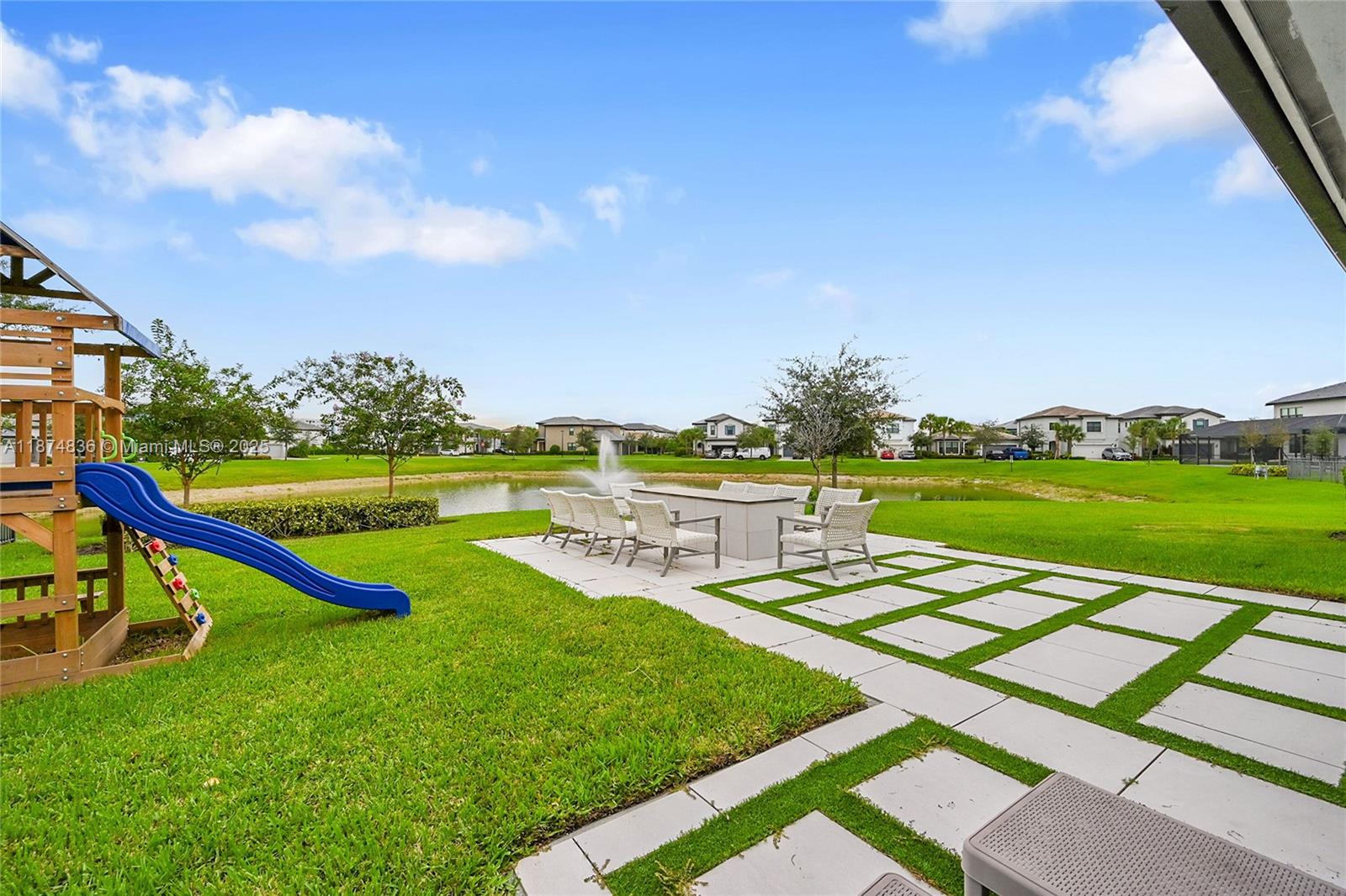 OAK TREE PROPERTY REDEVEL - Residential