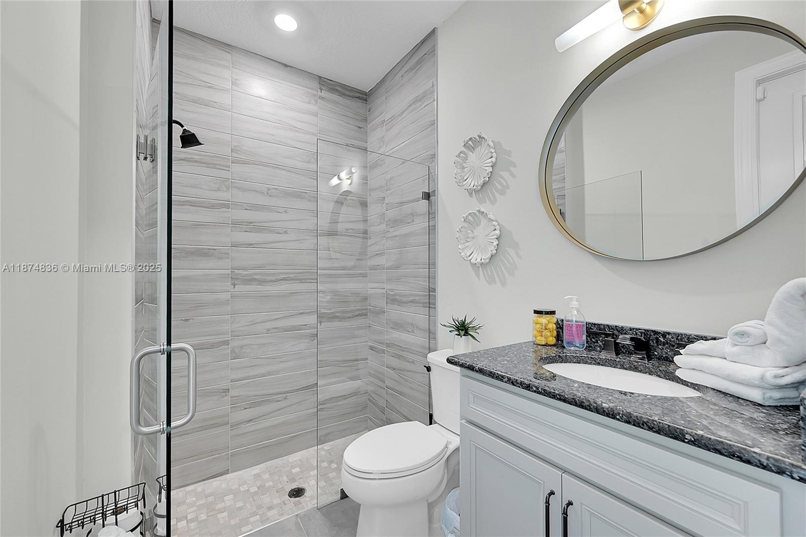 OAK TREE PROPERTY REDEVEL - Residential