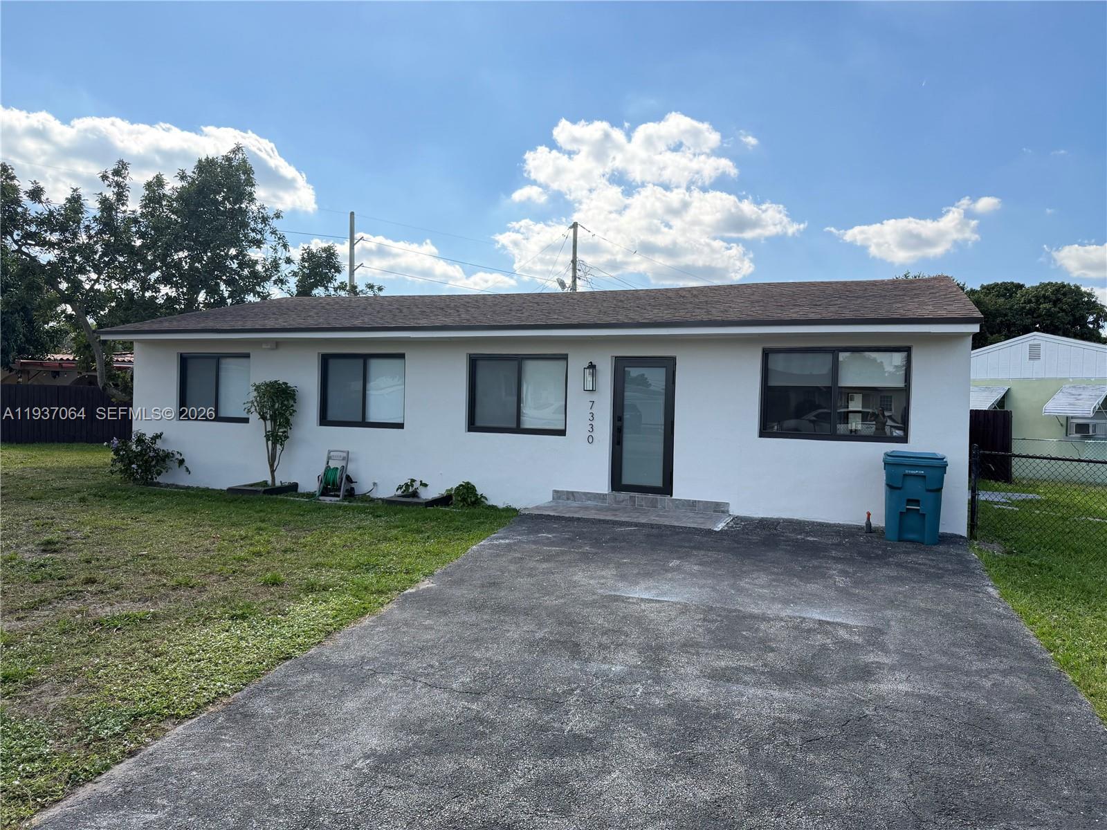 7330 SW 11th St 7330