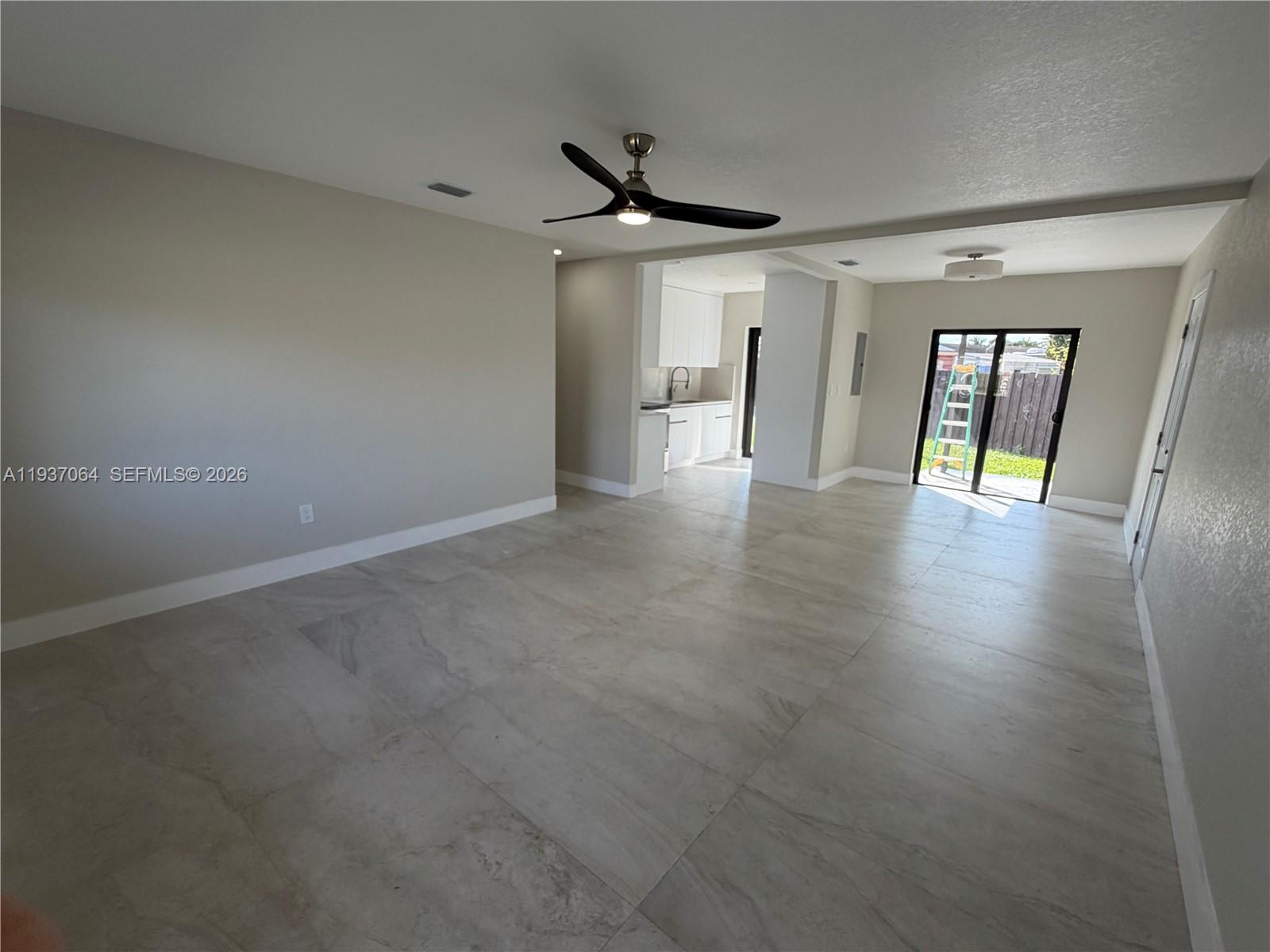 7330 SW 11th St 7330