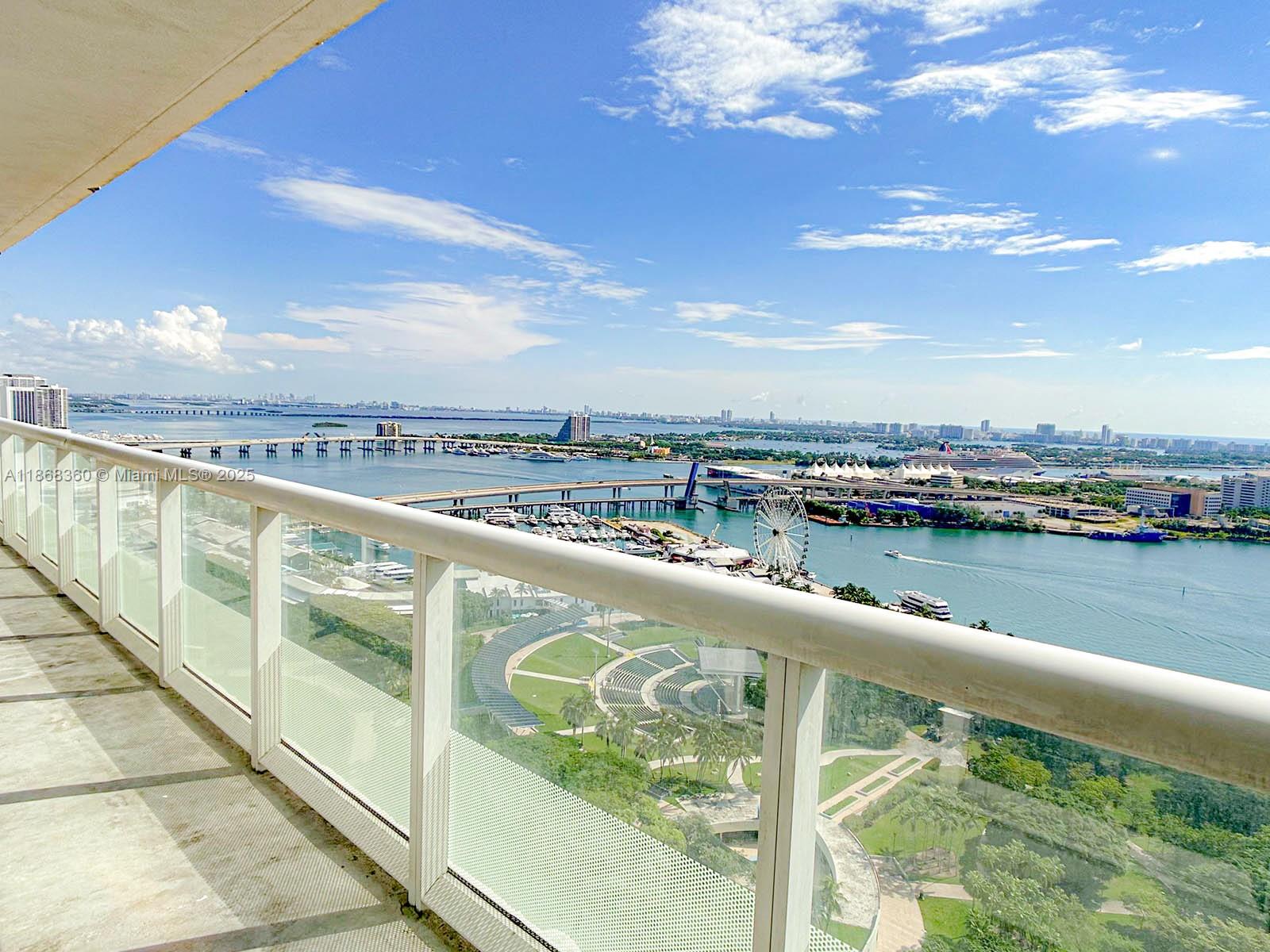 50 Biscayne Blvd 3104