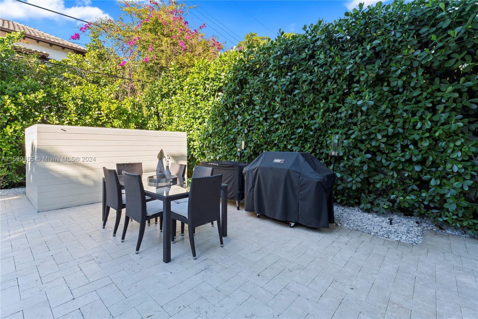 CORAL ESTATES - Residential