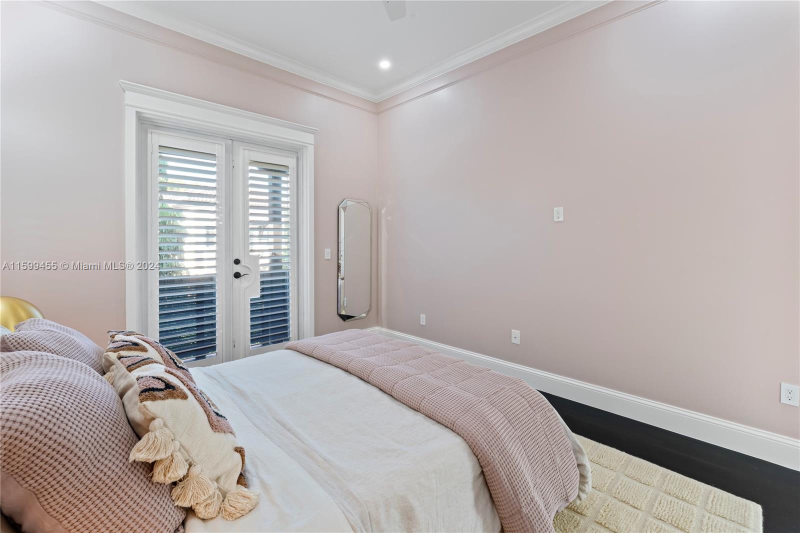 CORAL ESTATES - Residential