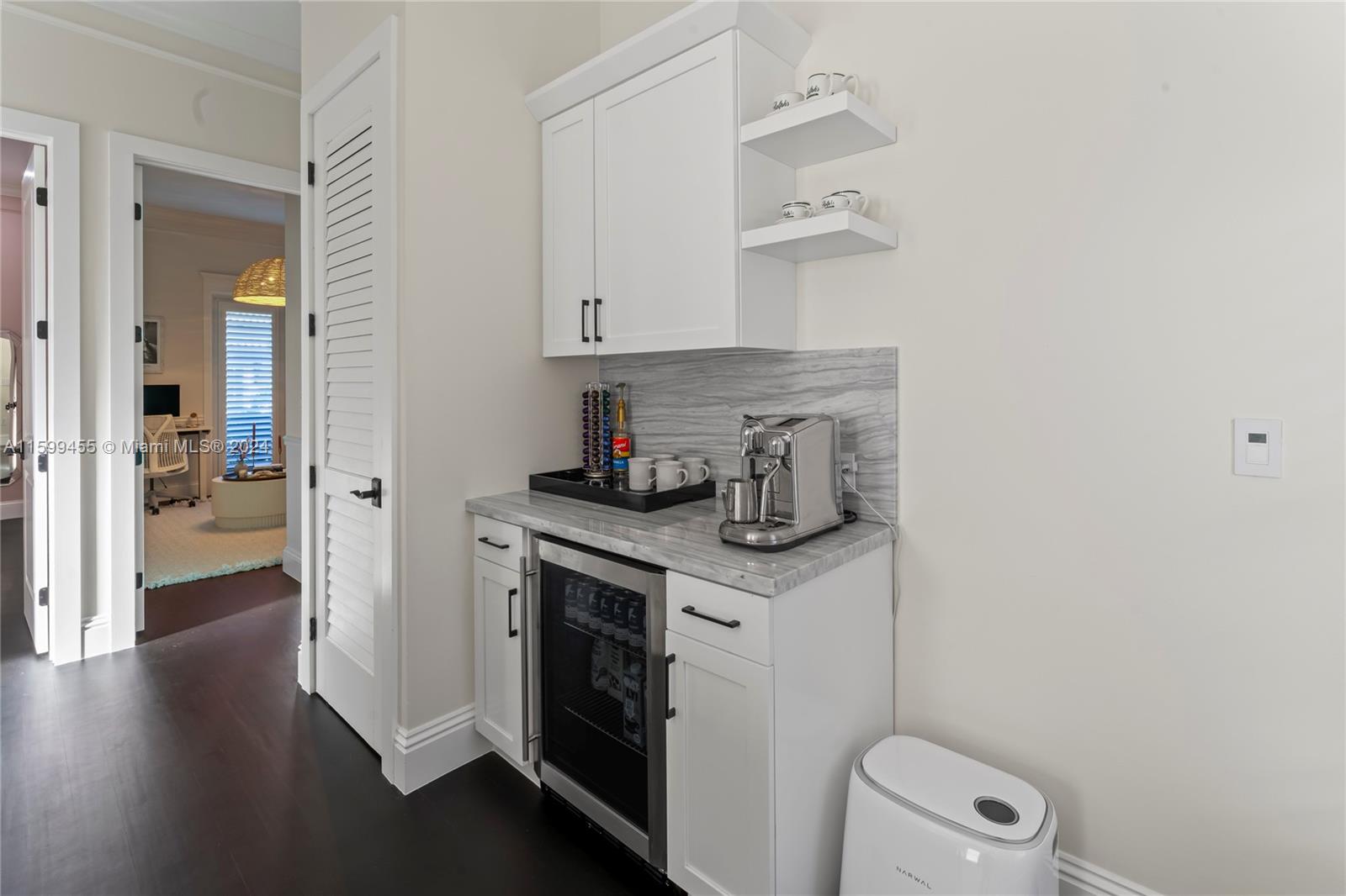 CORAL ESTATES - Residential