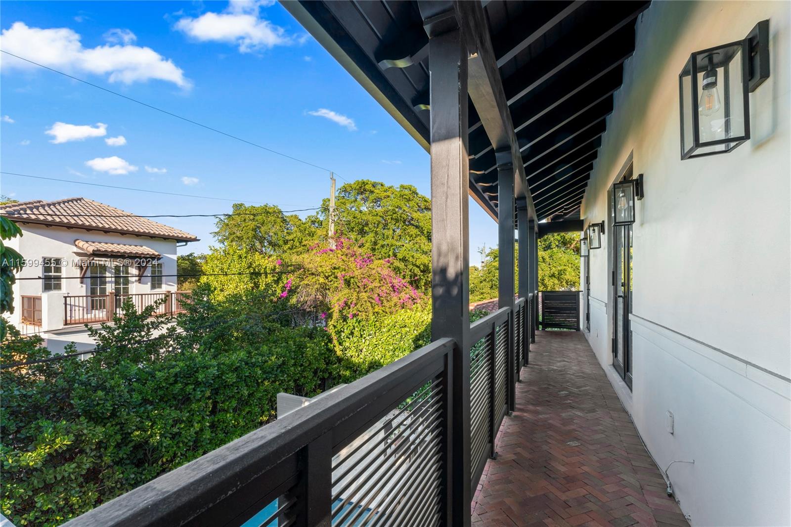 CORAL ESTATES - Residential