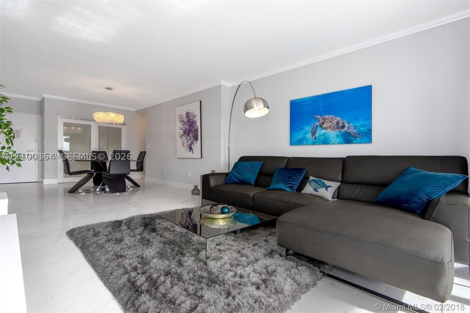 300 Bayview Dr 1102
