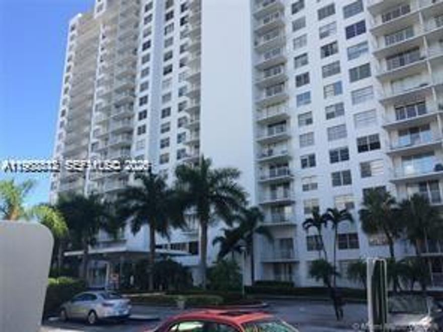 Best price furnished unit in the heart of Aventura.