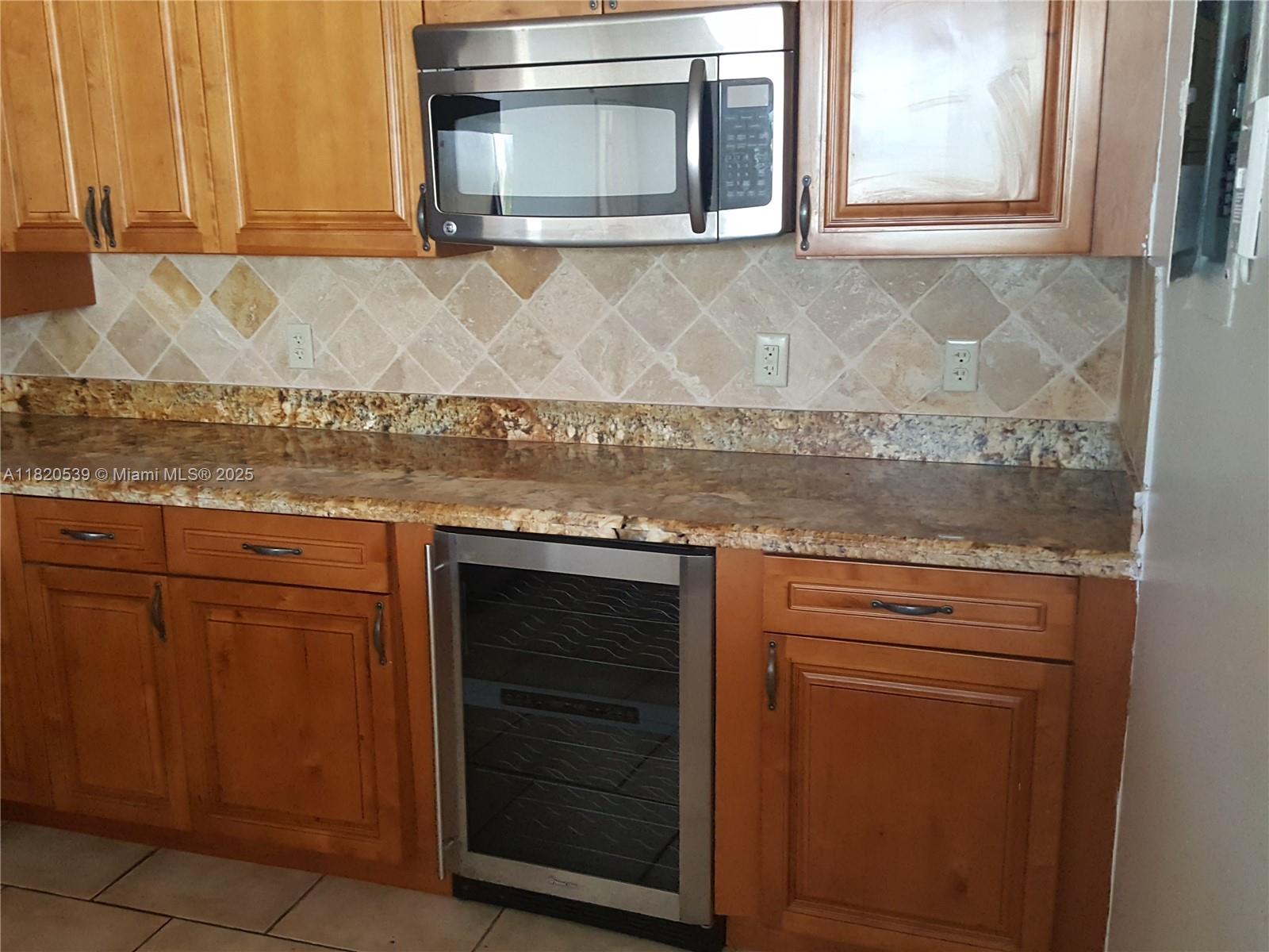 SAILBOAT CAY CONDO - Residential Lease