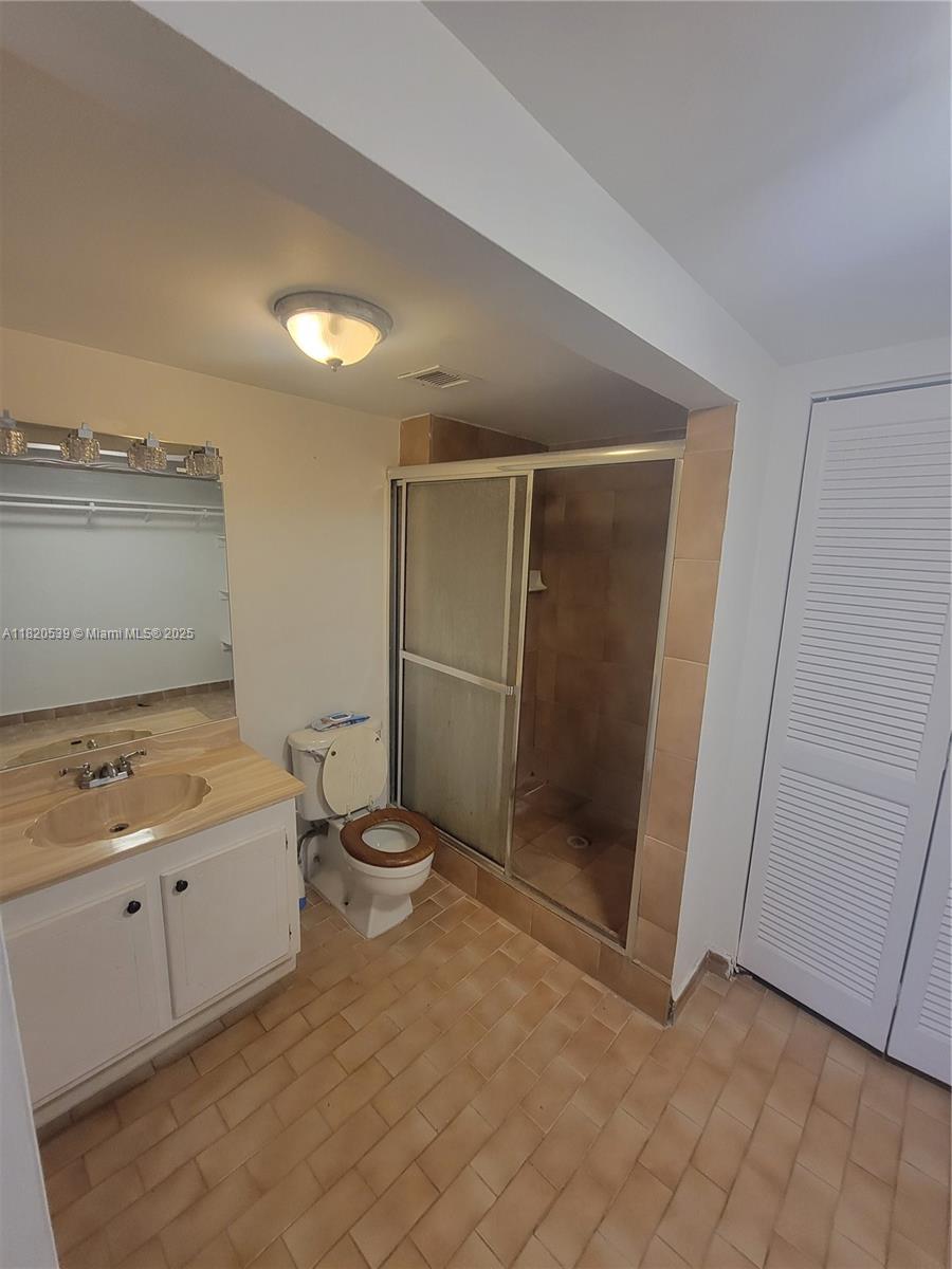 SAILBOAT CAY CONDO - Residential Lease