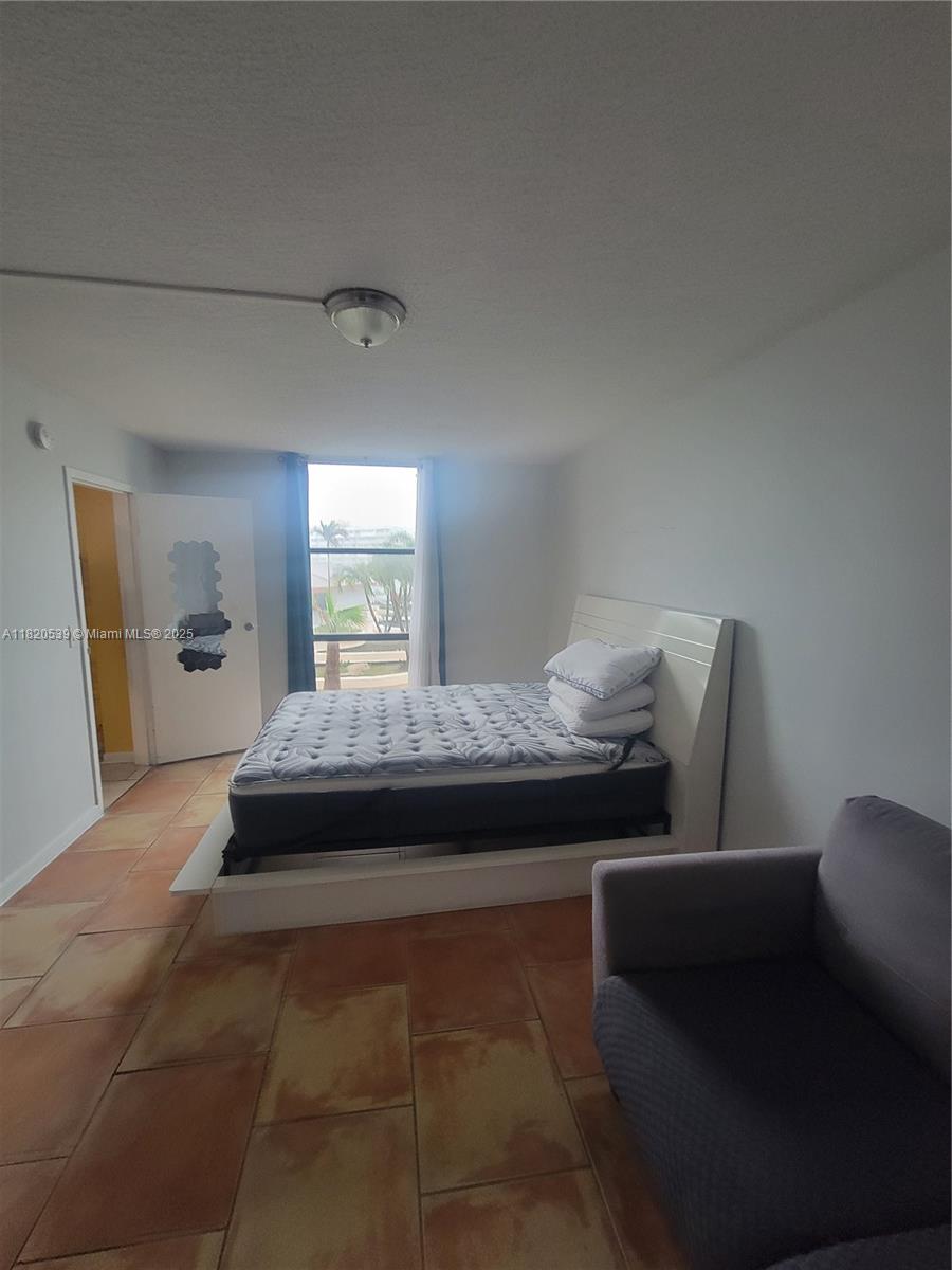 SAILBOAT CAY CONDO - Residential Lease