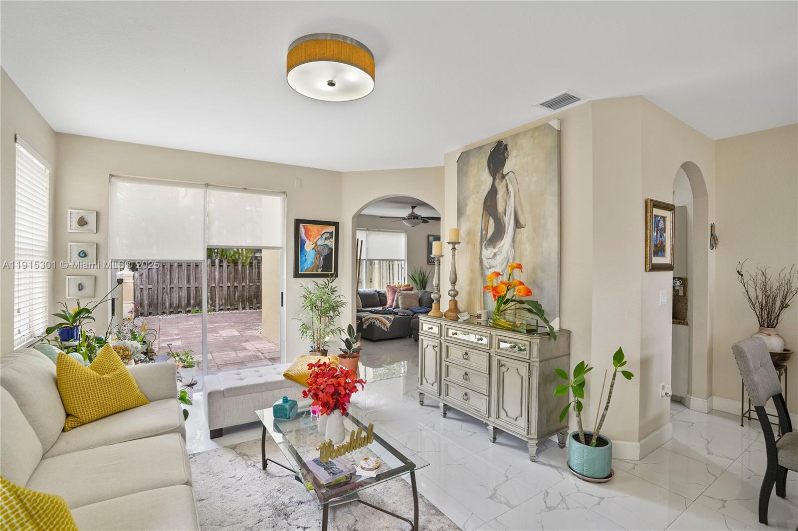 CENTURY BREEZE - Residential Lease