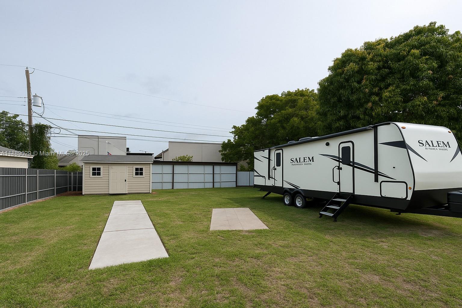 FLAMINGO ESTATES - Residential