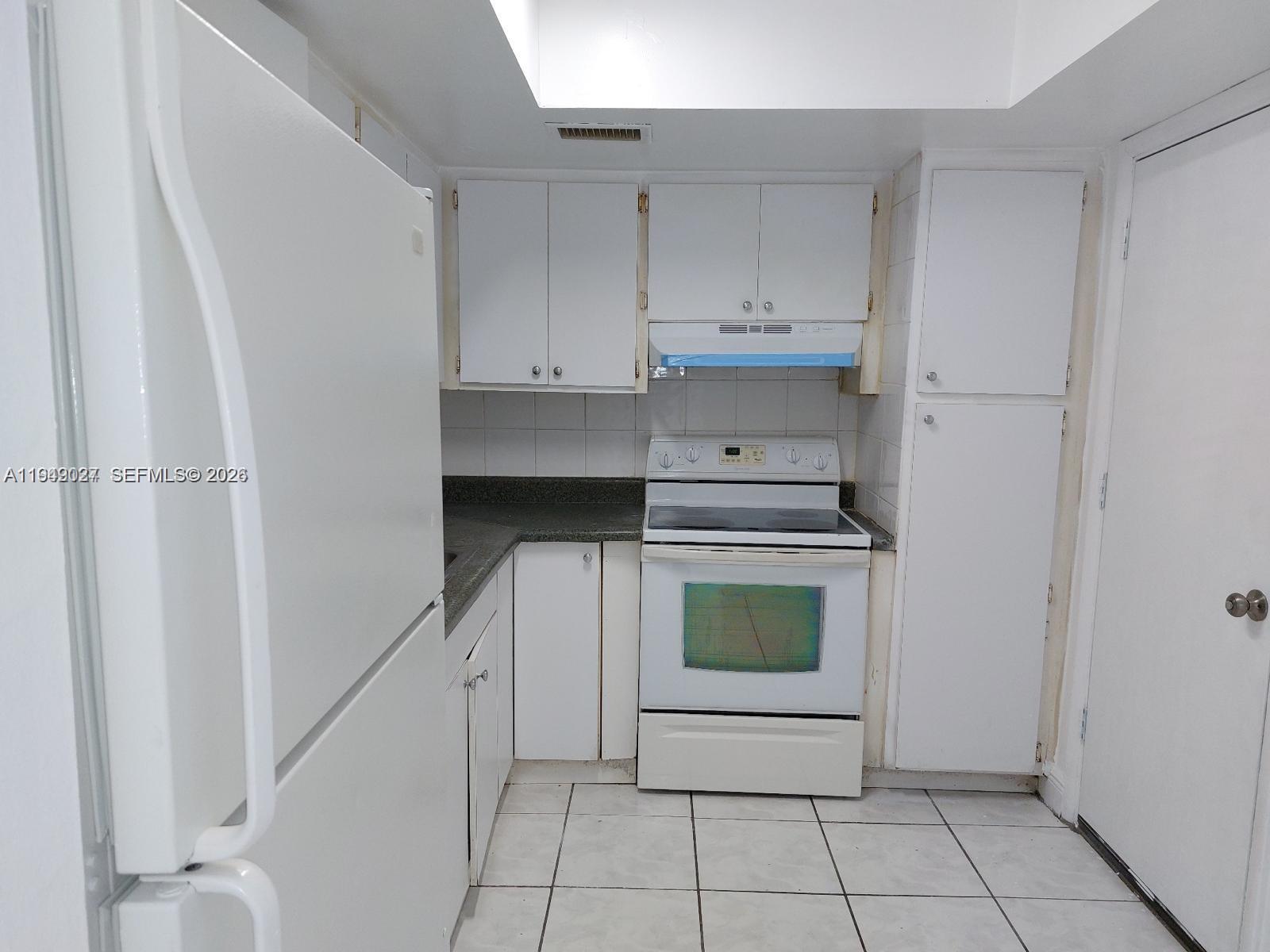 SILVER PALMS CONDO - Residential