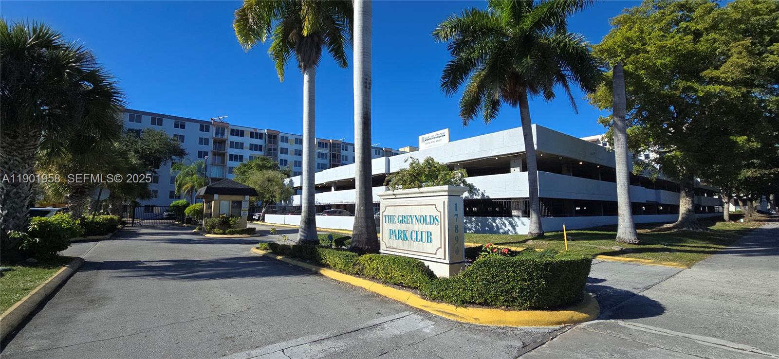 GREYNOLDS PARK CLUB CONDO - Residential