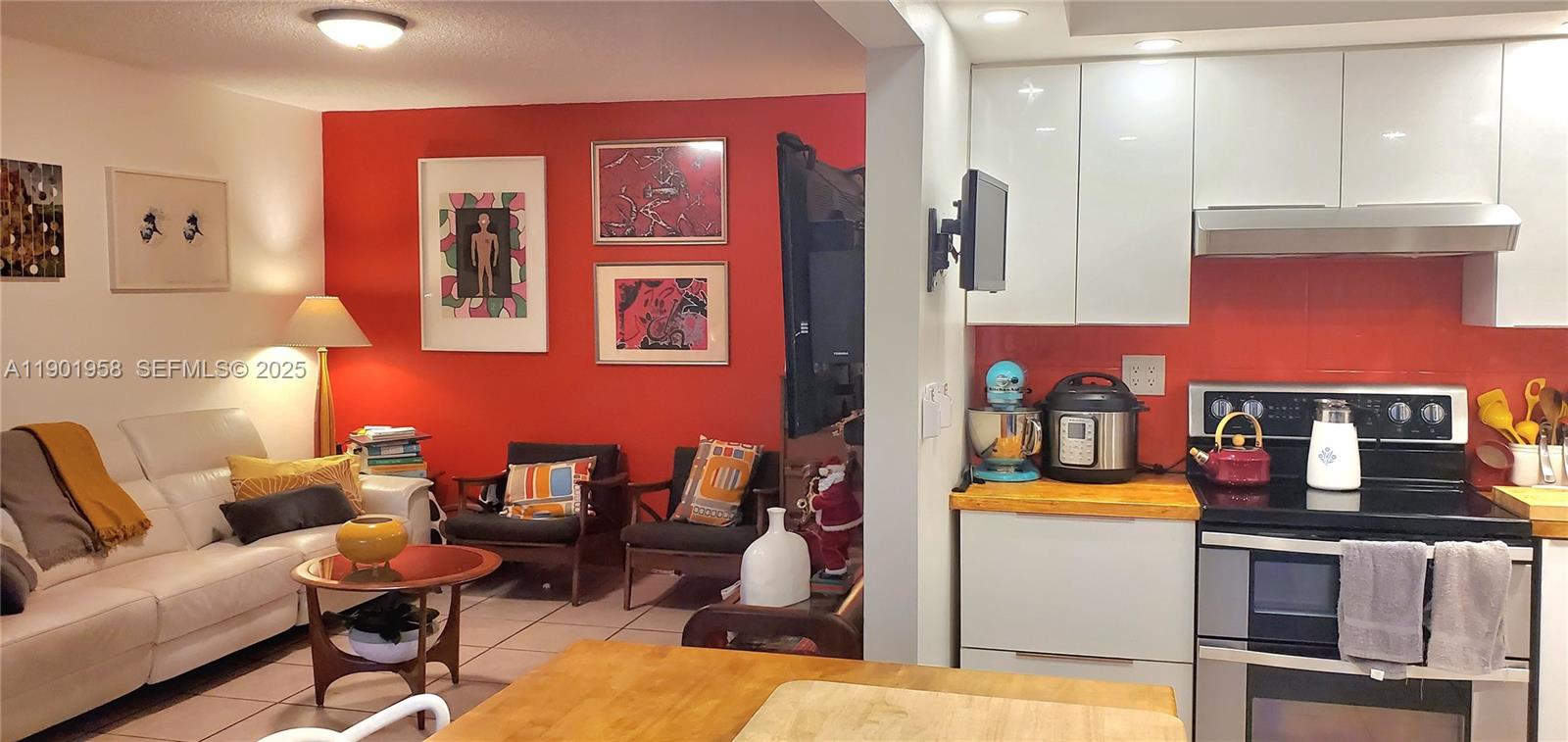 GREYNOLDS PARK CLUB CONDO - Residential