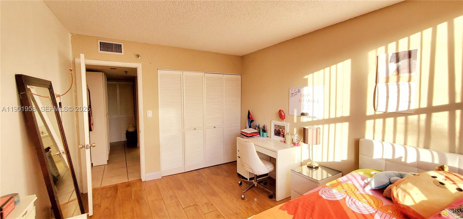 GREYNOLDS PARK CLUB CONDO - Residential