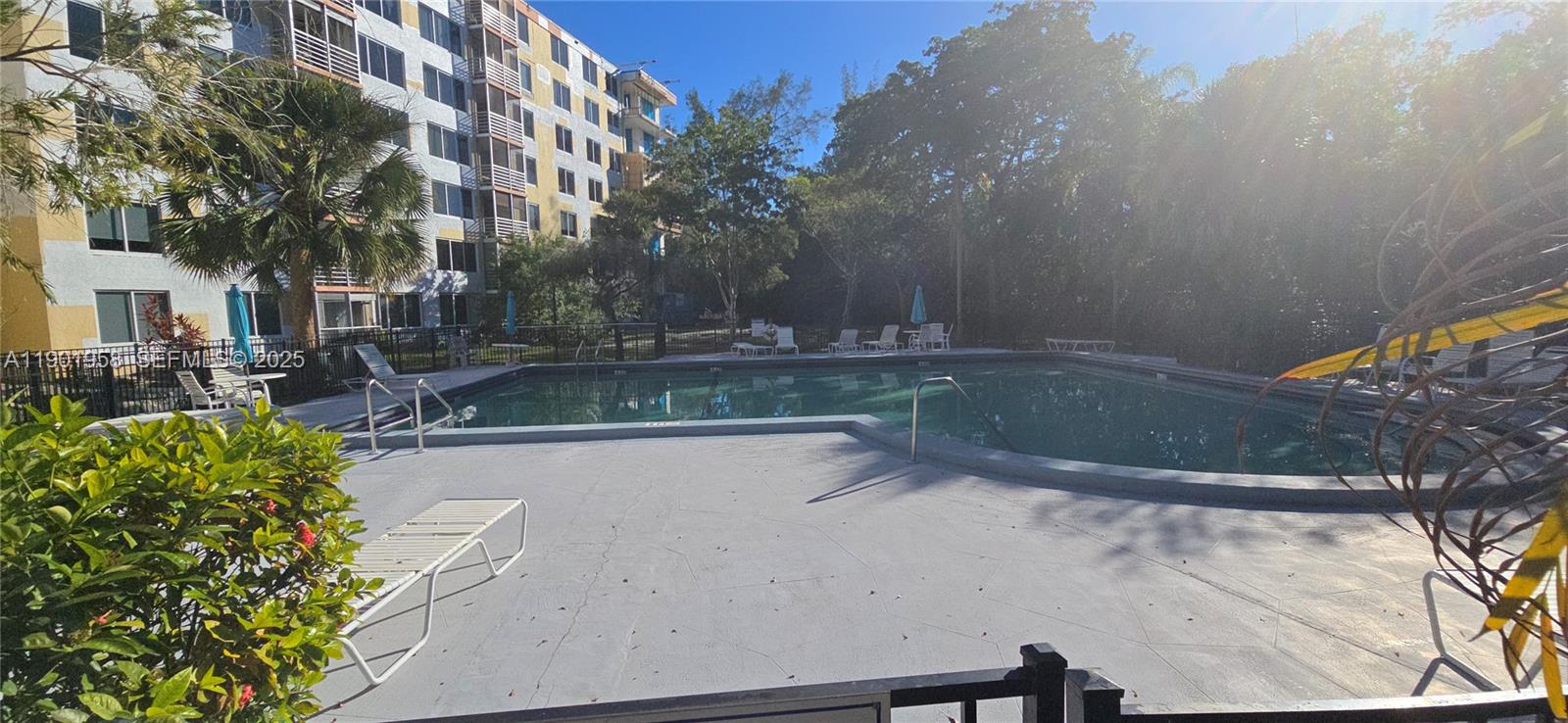 GREYNOLDS PARK CLUB CONDO - Residential