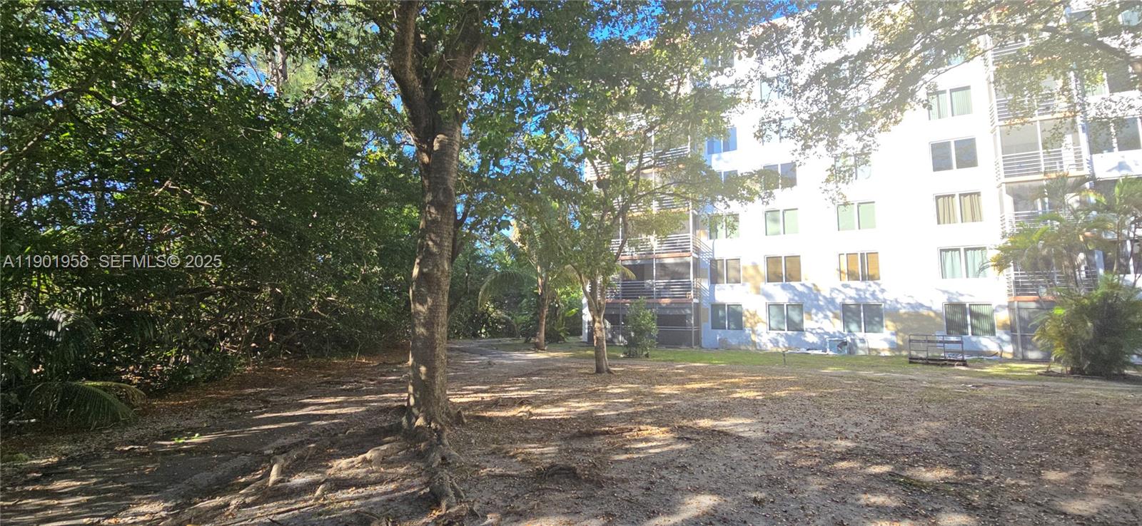 GREYNOLDS PARK CLUB CONDO - Residential