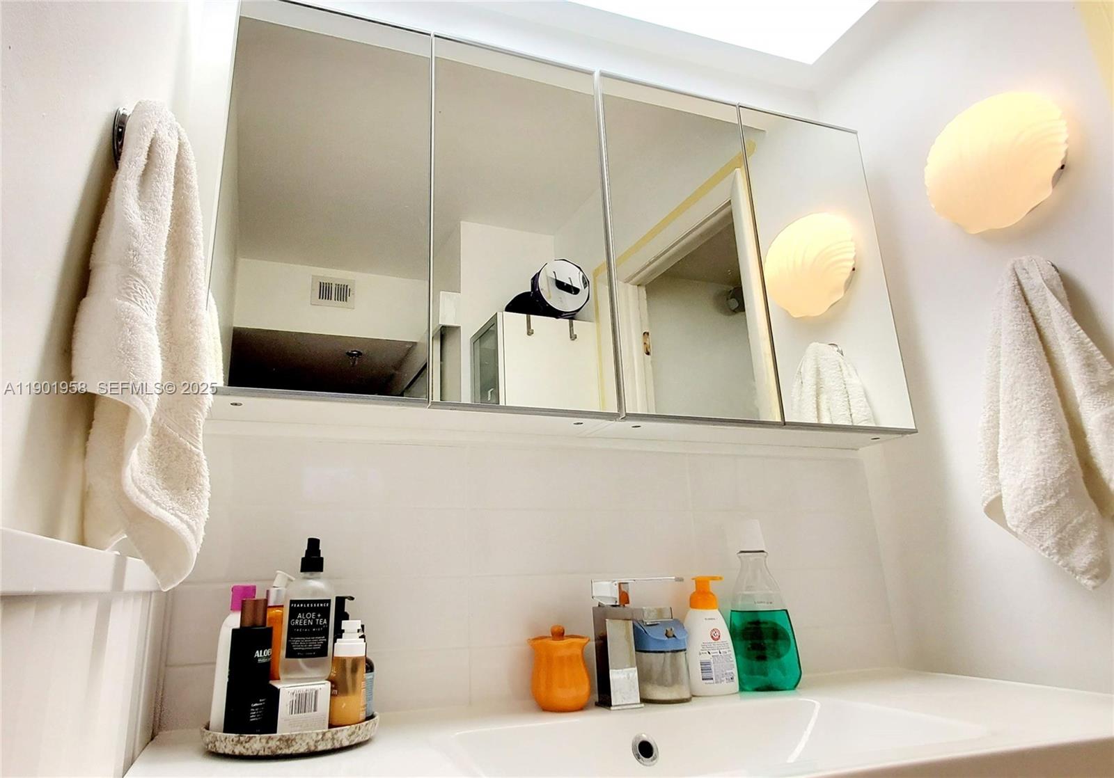 GREYNOLDS PARK CLUB CONDO - Residential