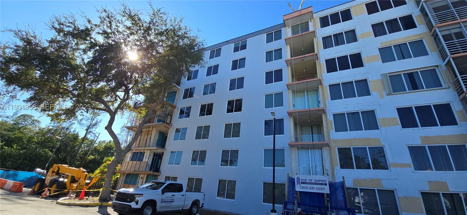 GREYNOLDS PARK CLUB CONDO - Residential