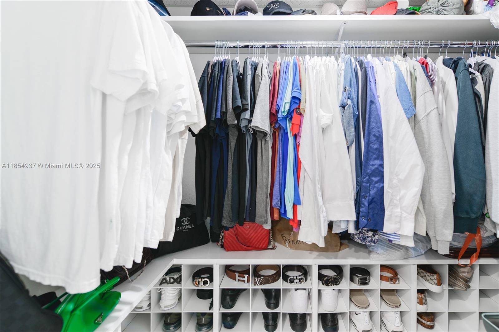 HEMISPHERES CONDO - Residential Lease