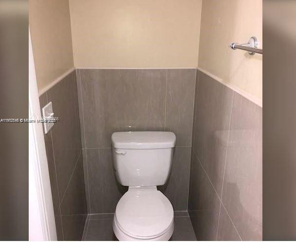 SPRINGDALE LAKE A CONDO - Residential Lease