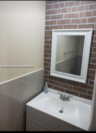 SPRINGDALE LAKE A CONDO - Residential Lease