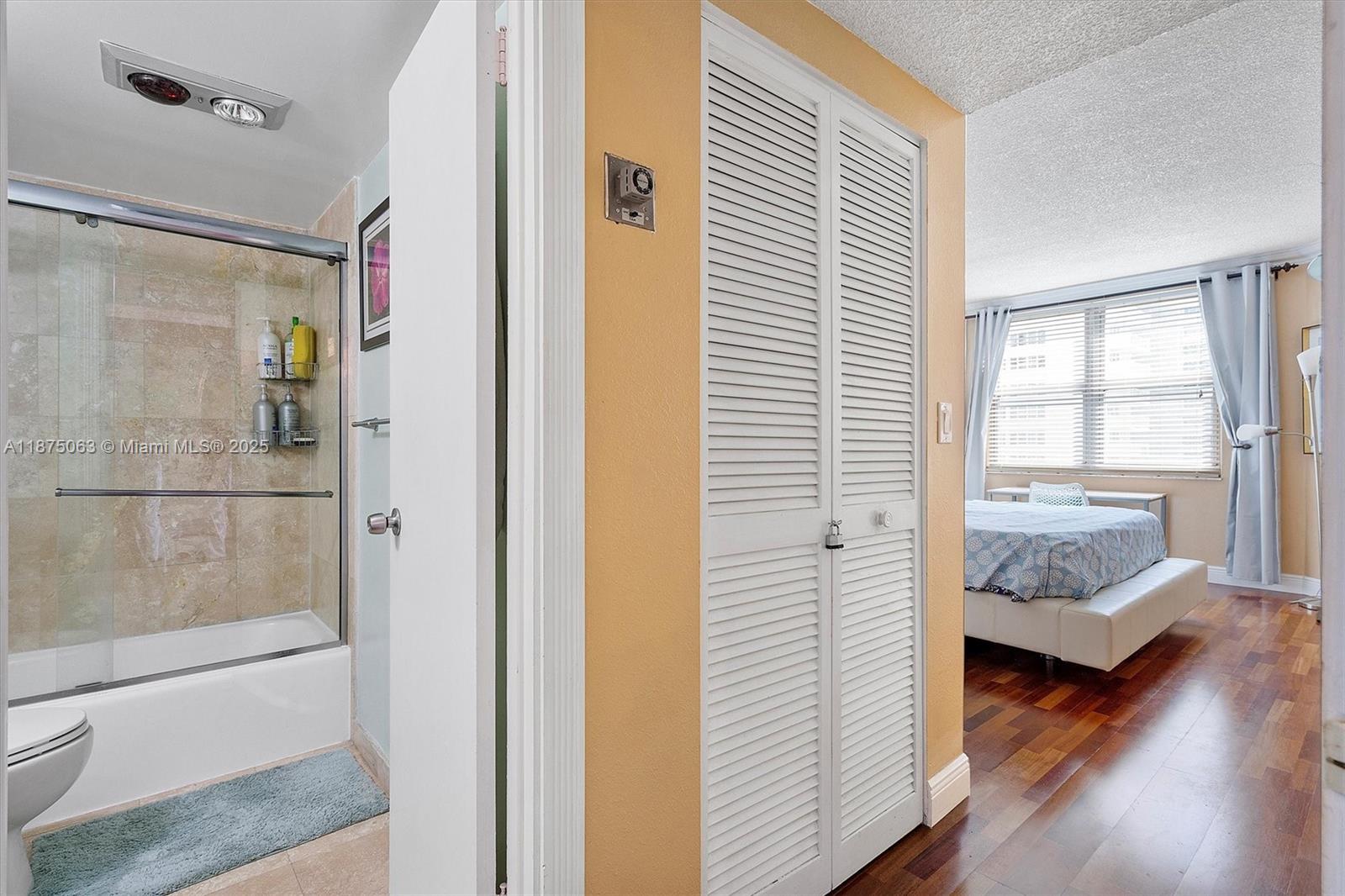 HEMISPHERES CONDO - Residential Lease