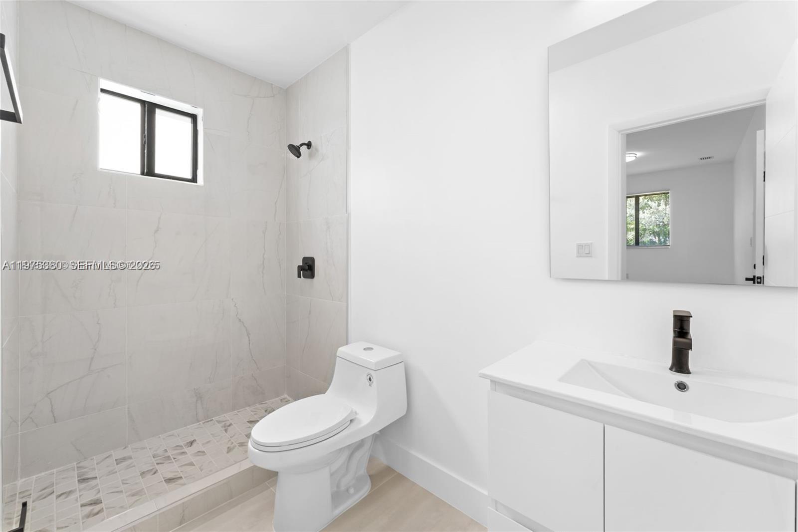 N MIAMI ESTATES - Residential Lease