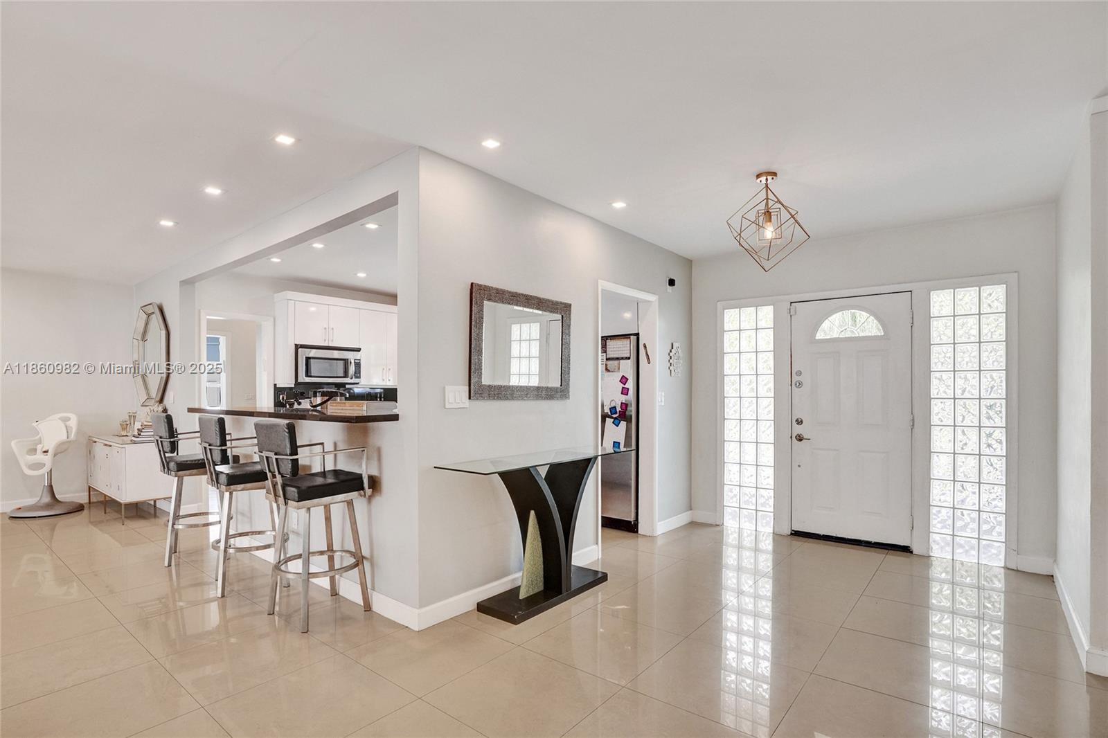 WINDWARD MANOR NO 4 - Residential