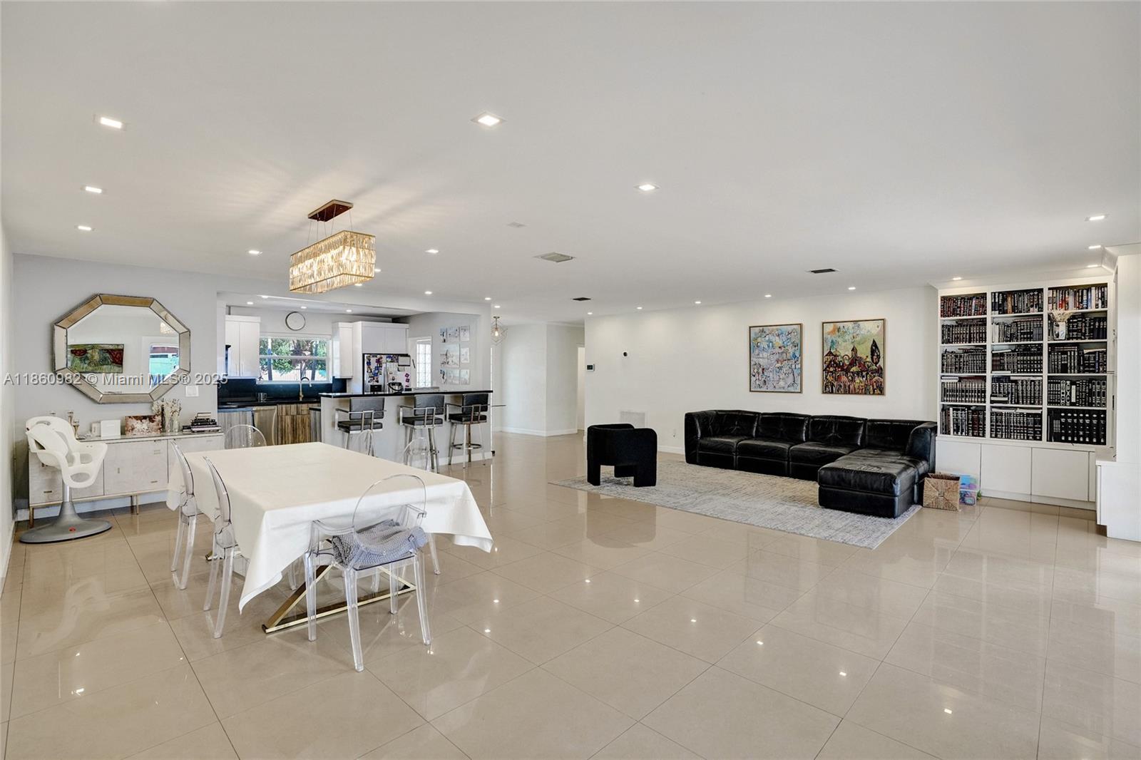 WINDWARD MANOR NO 4 - Residential