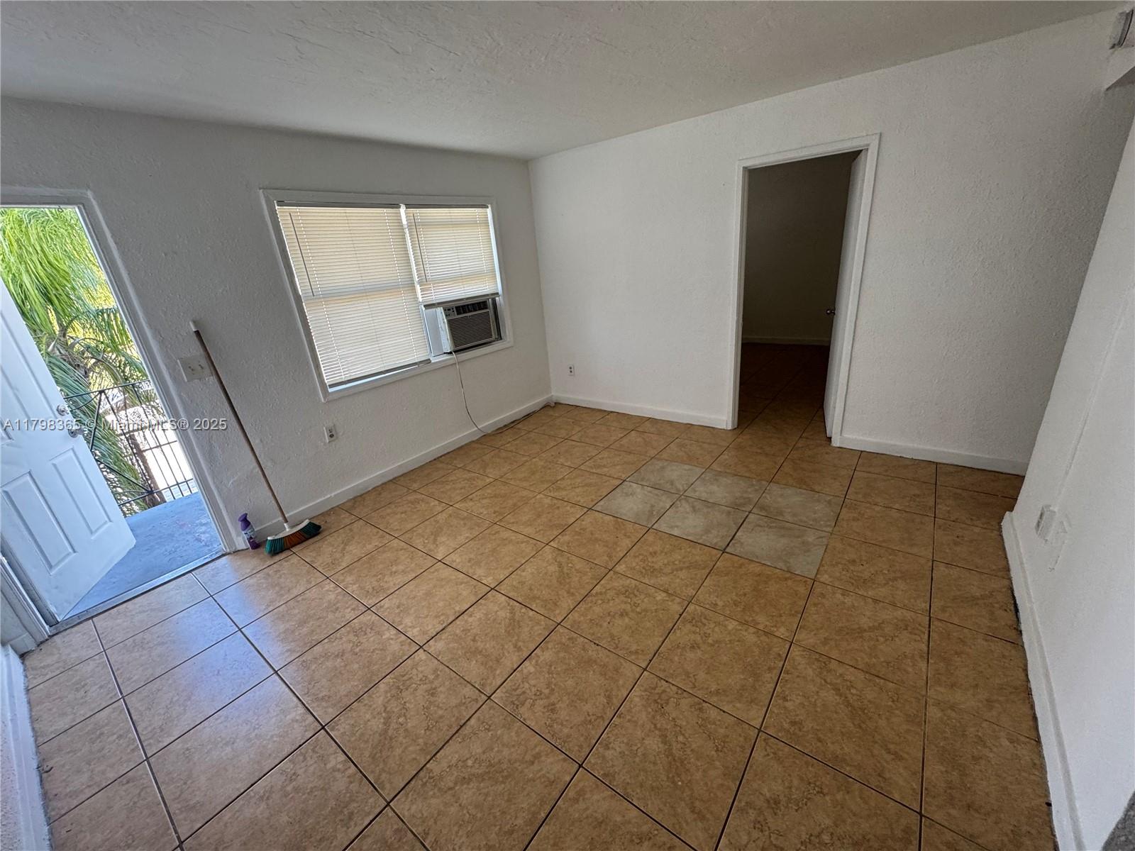 1306 NW 61st St 3