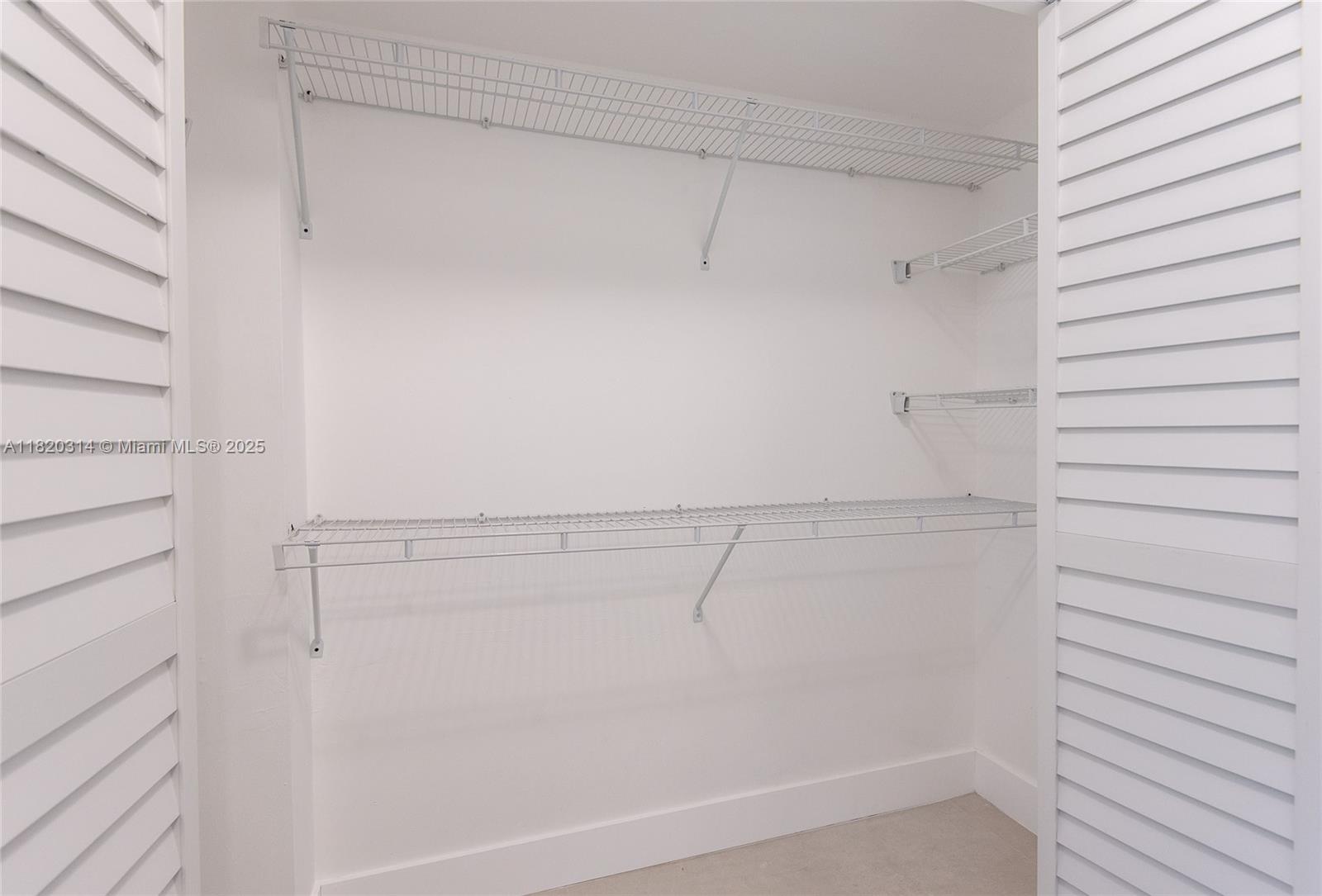 JADE WINDS GROUP-DAISY GA - Residential