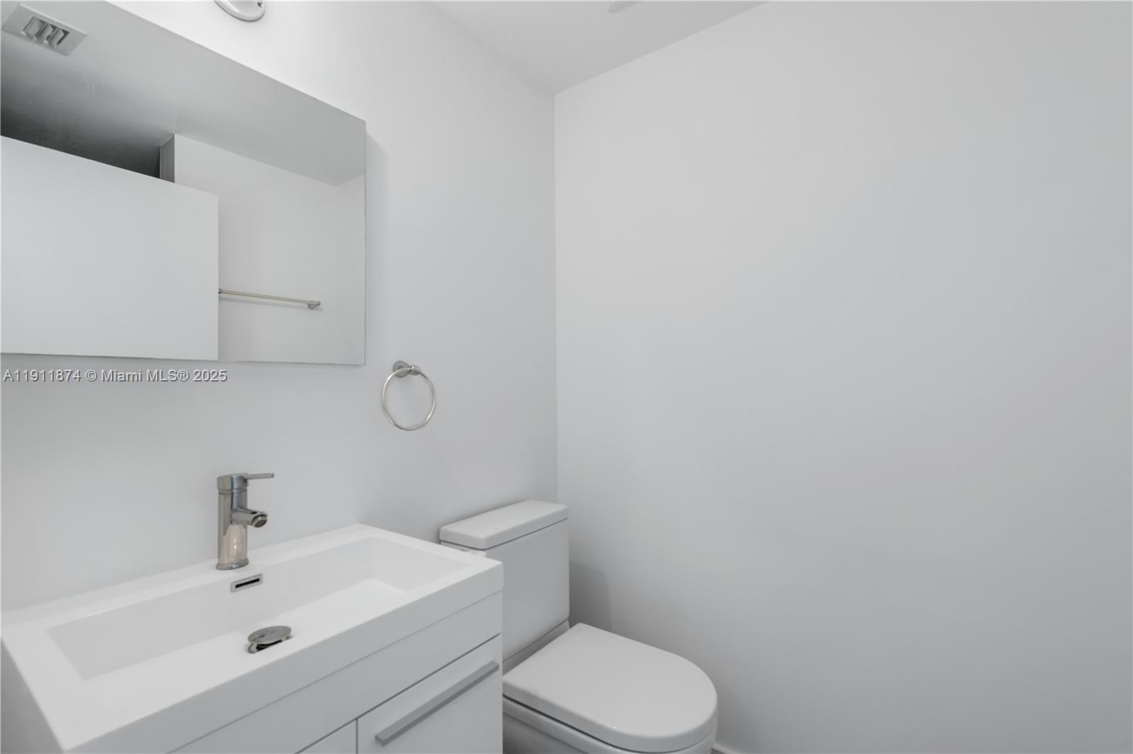 1035 EUCLID CONDO - Residential