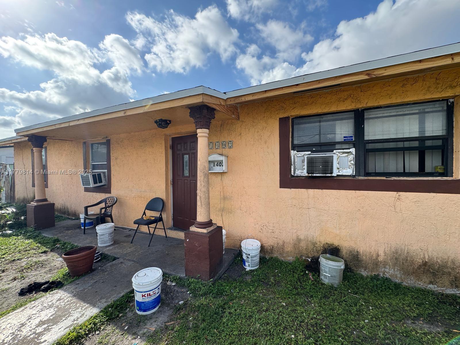 1402 NW 19th St