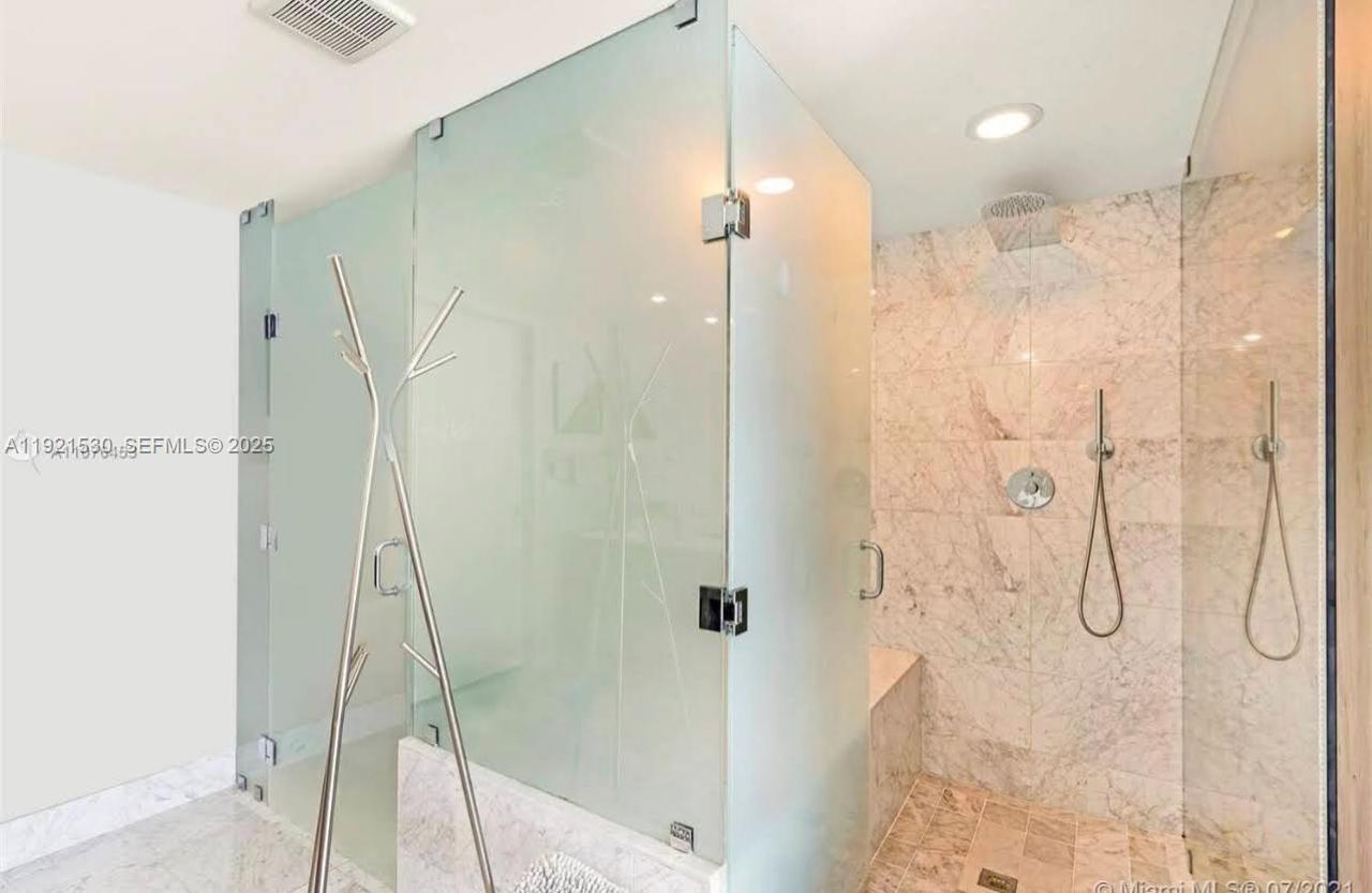 3131 NE 7th Ave 2102