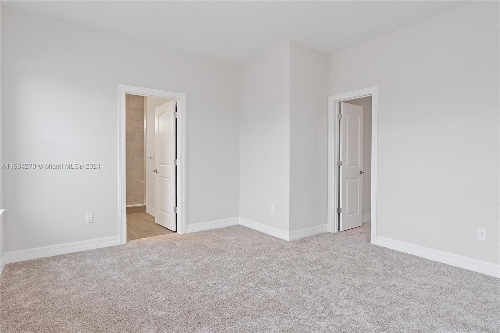 OAK TREE PROPERTY REDEVEL - Residential Lease