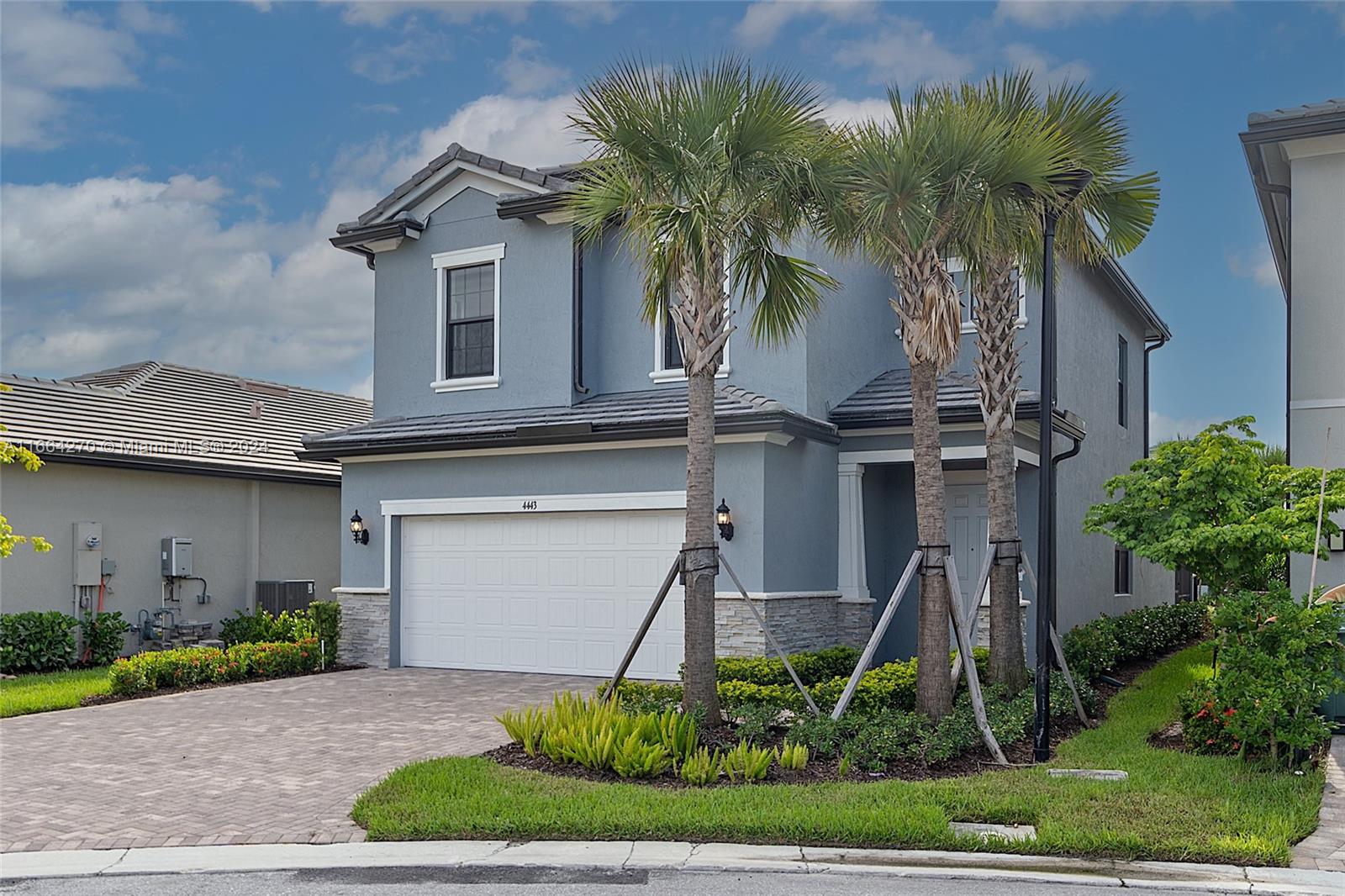 OAK TREE PROPERTY REDEVEL - Residential Lease