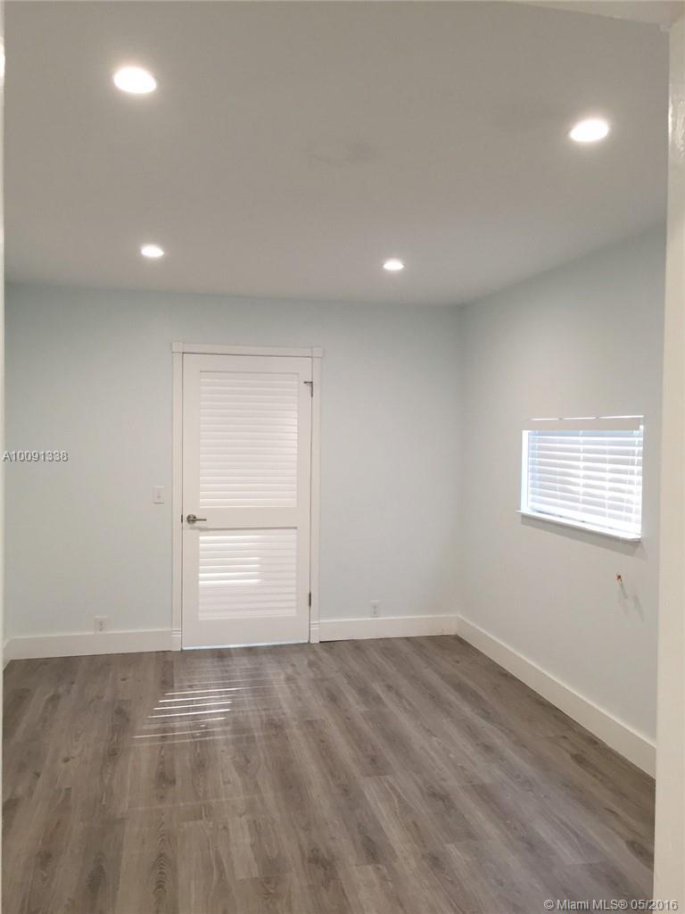 Sunrise Golf Village Sec - Residential