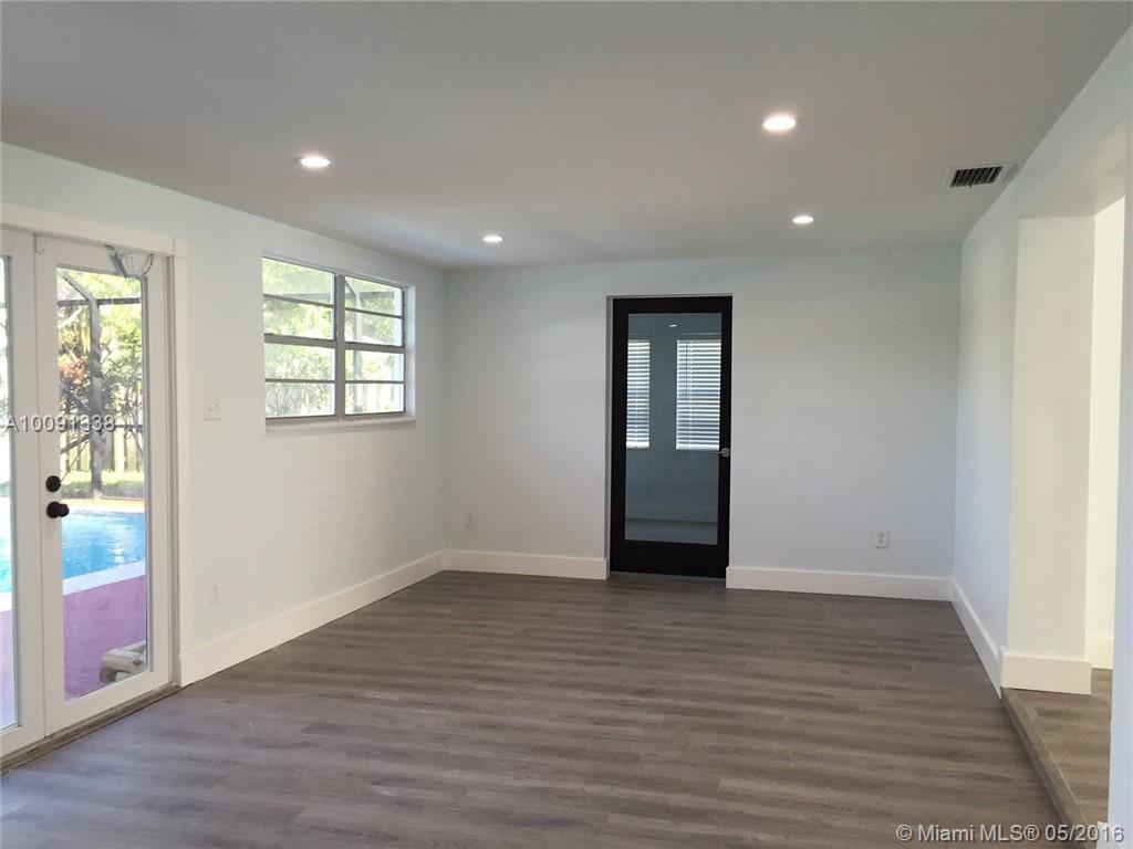 Sunrise Golf Village Sec - Residential