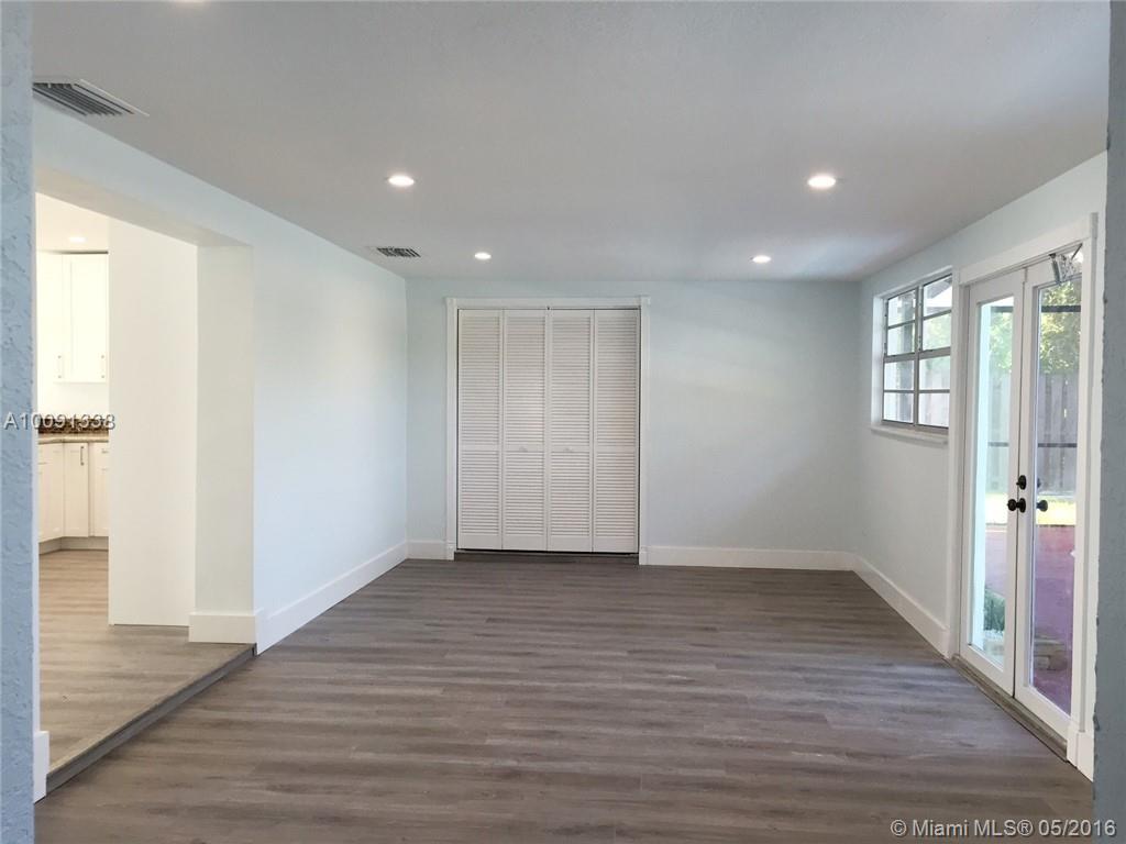 Sunrise Golf Village Sec - Residential