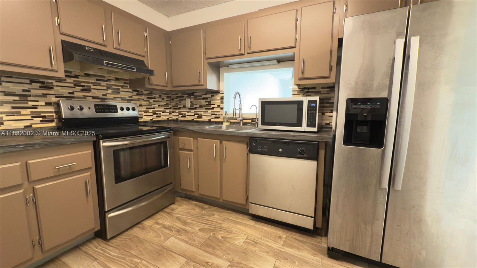 1800 SW 81st Ave 1114