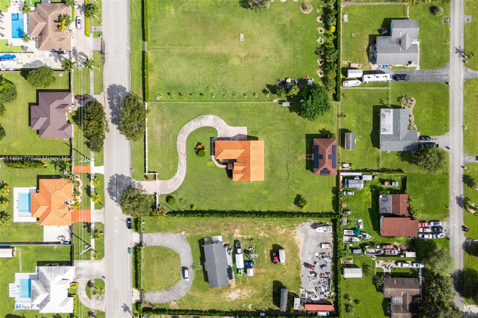 FARM LAND ESTATES - Residential
