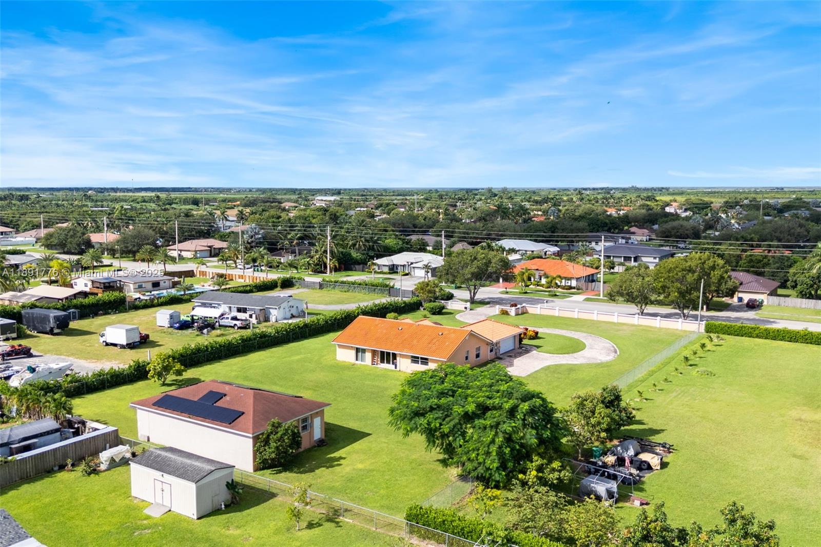FARM LAND ESTATES - Residential