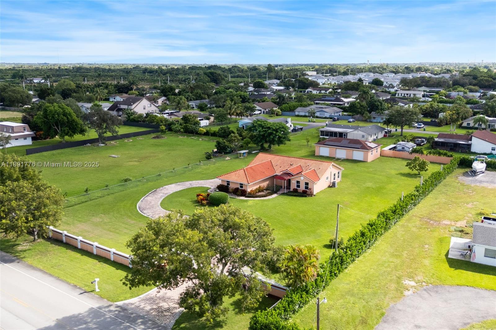 FARM LAND ESTATES - Residential
